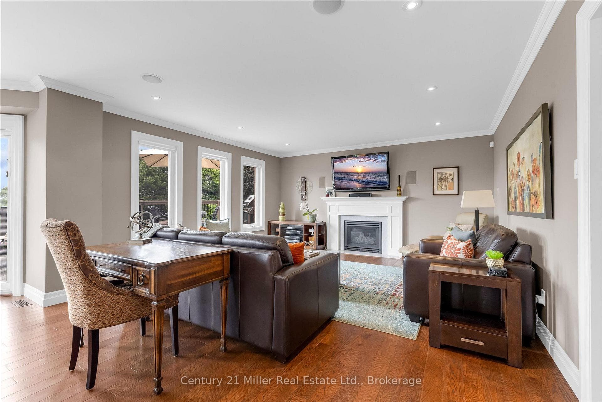 1539 Bayshire Drive photo 16