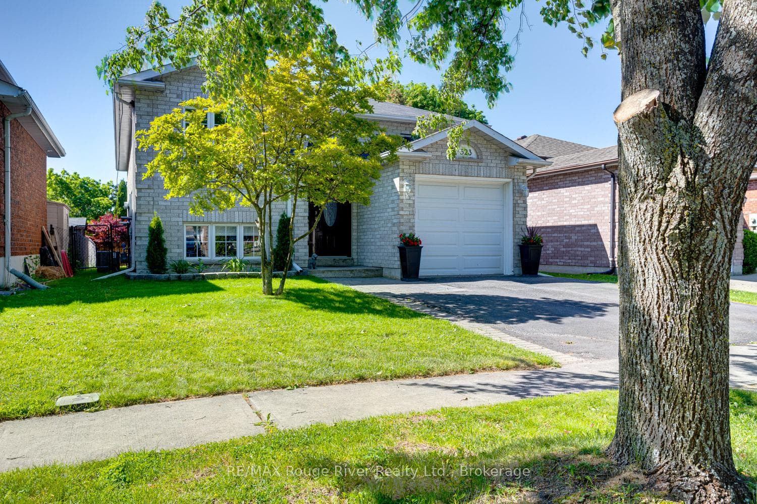 523 Wilson Road photo 3