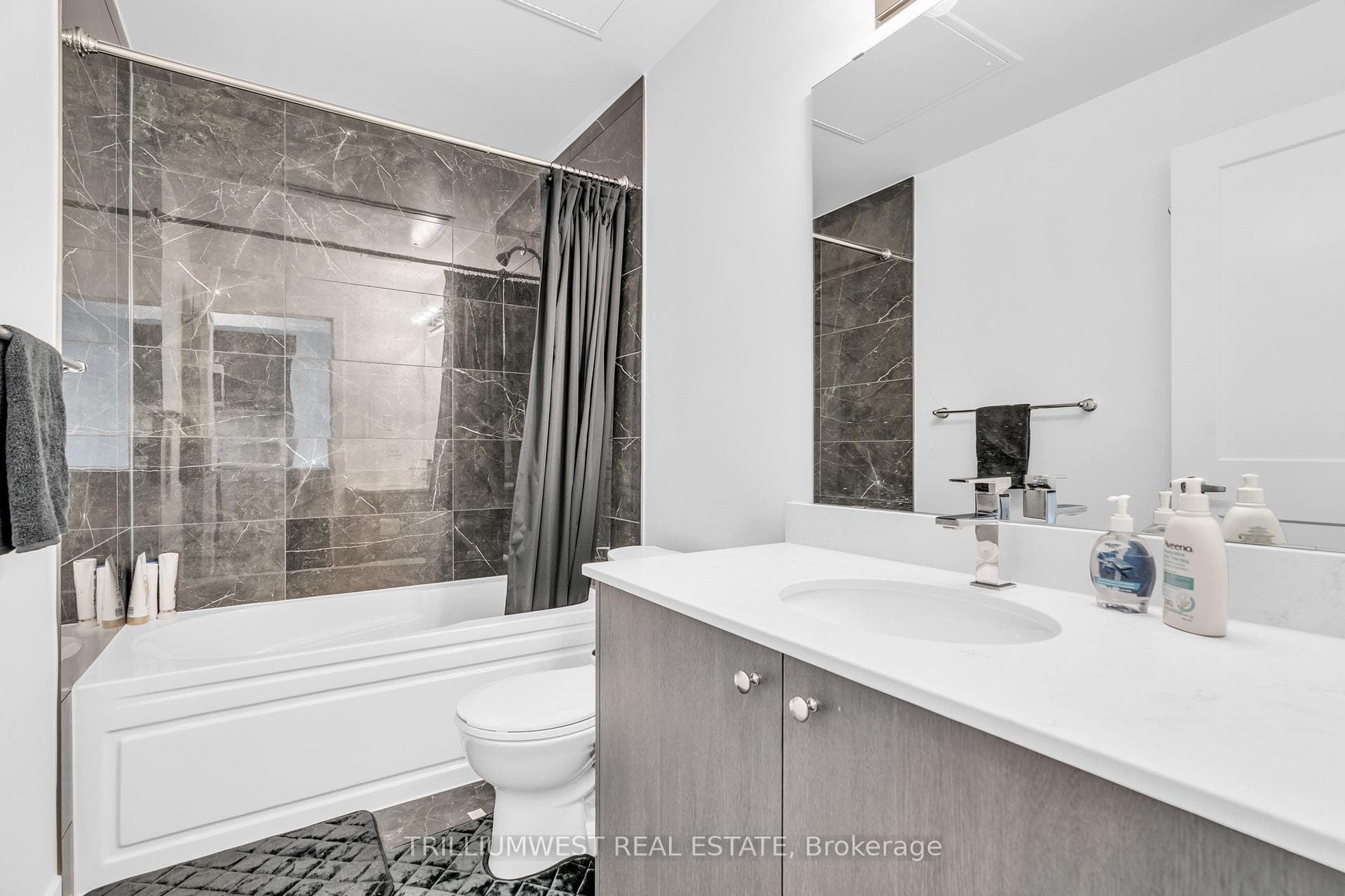 312 Erb Street Unit 310 photo 20