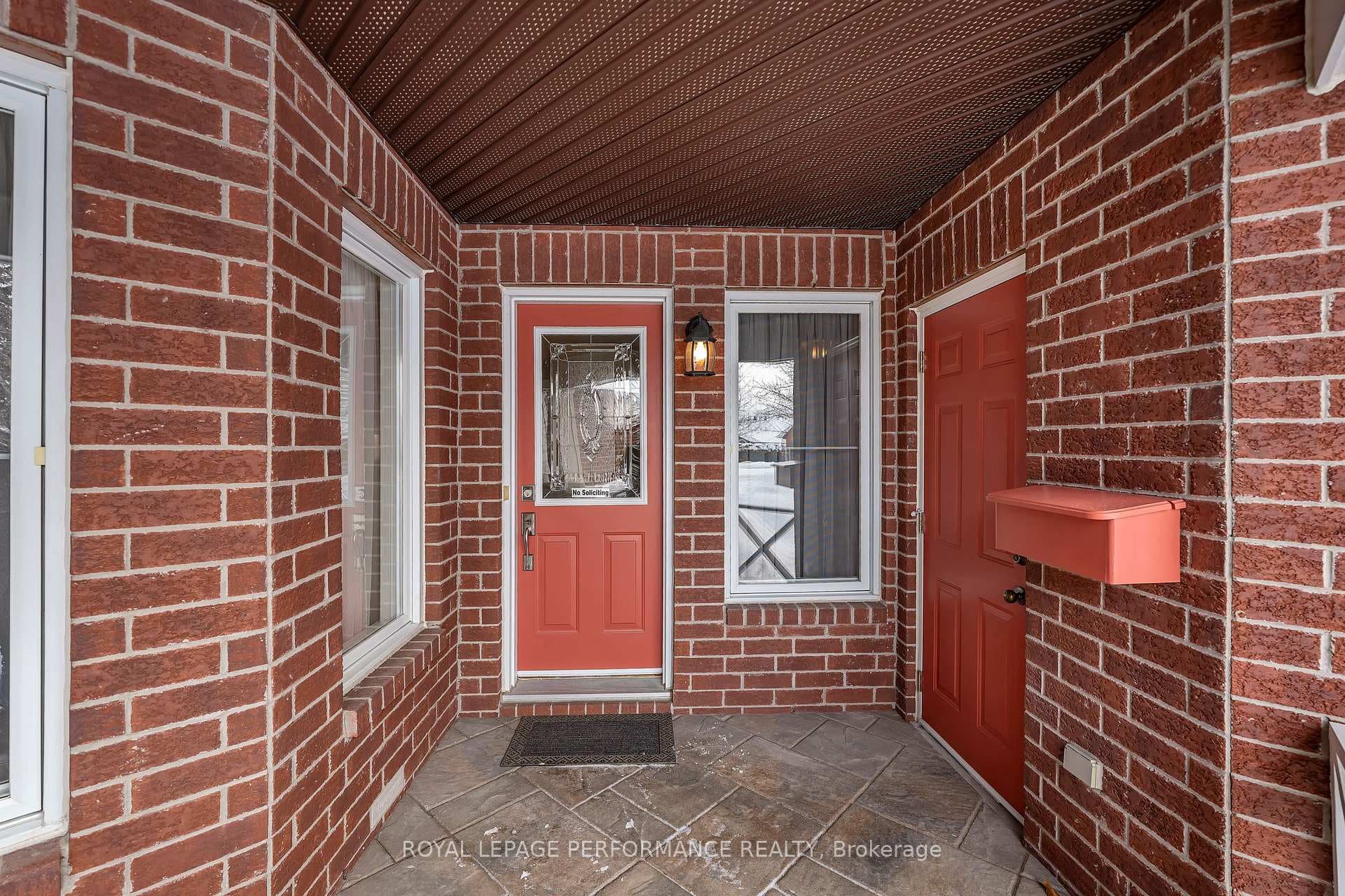 49 Peregrine Crescent photo 2
