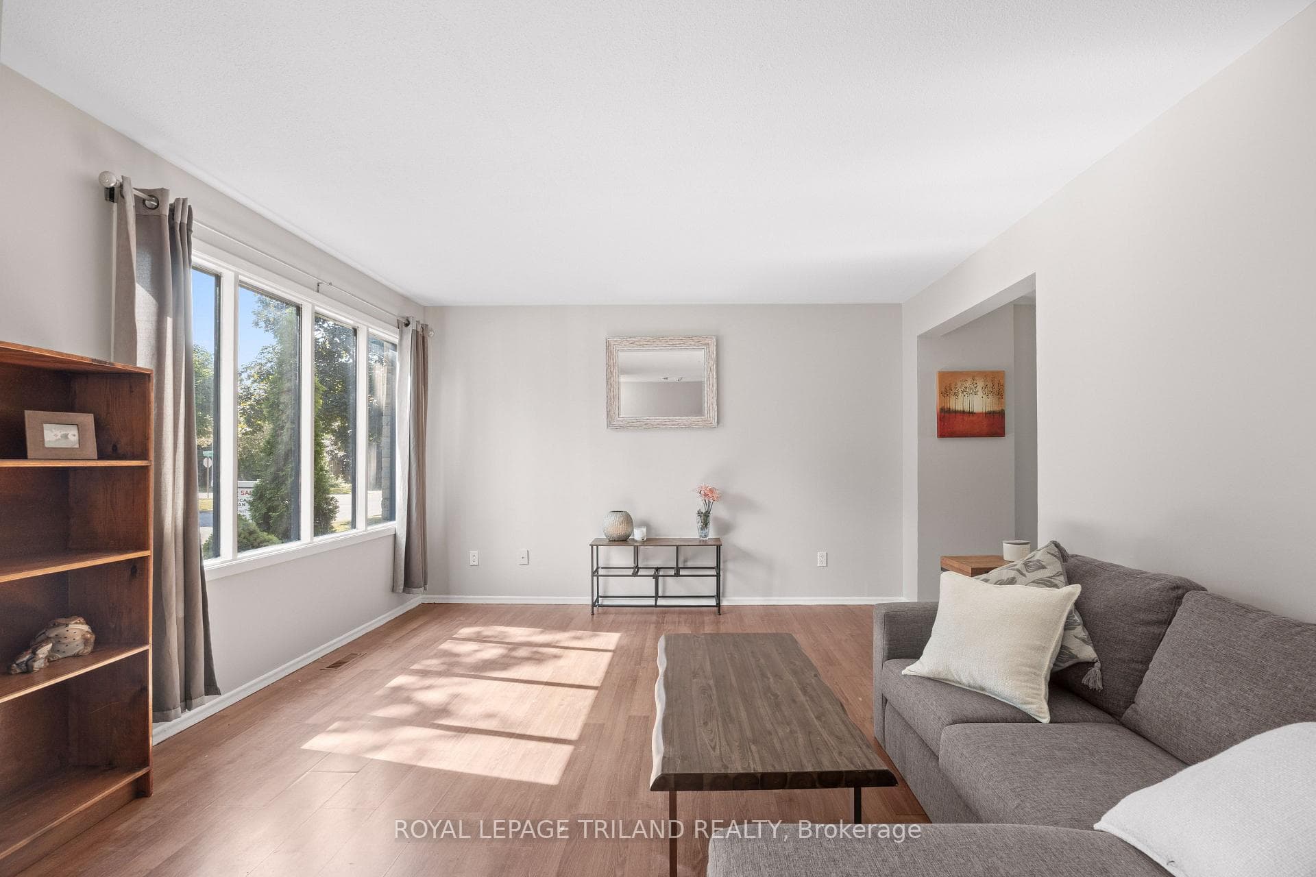 1769 Aldersbrook Road photo 6