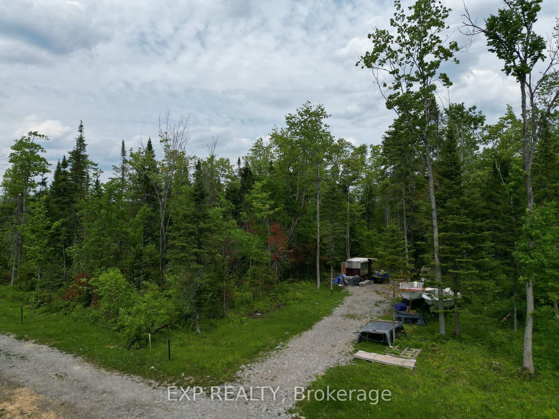 3248 Monck Road photo 4