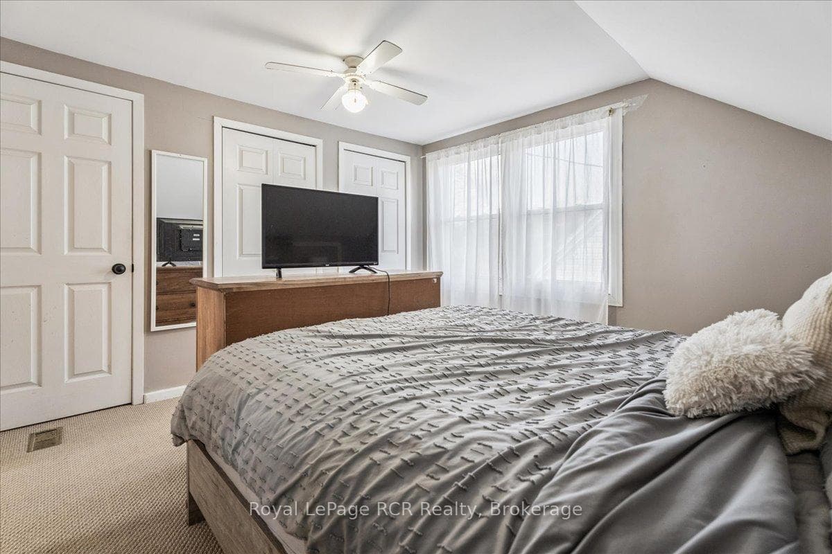 1368 6th Avenue photo 28