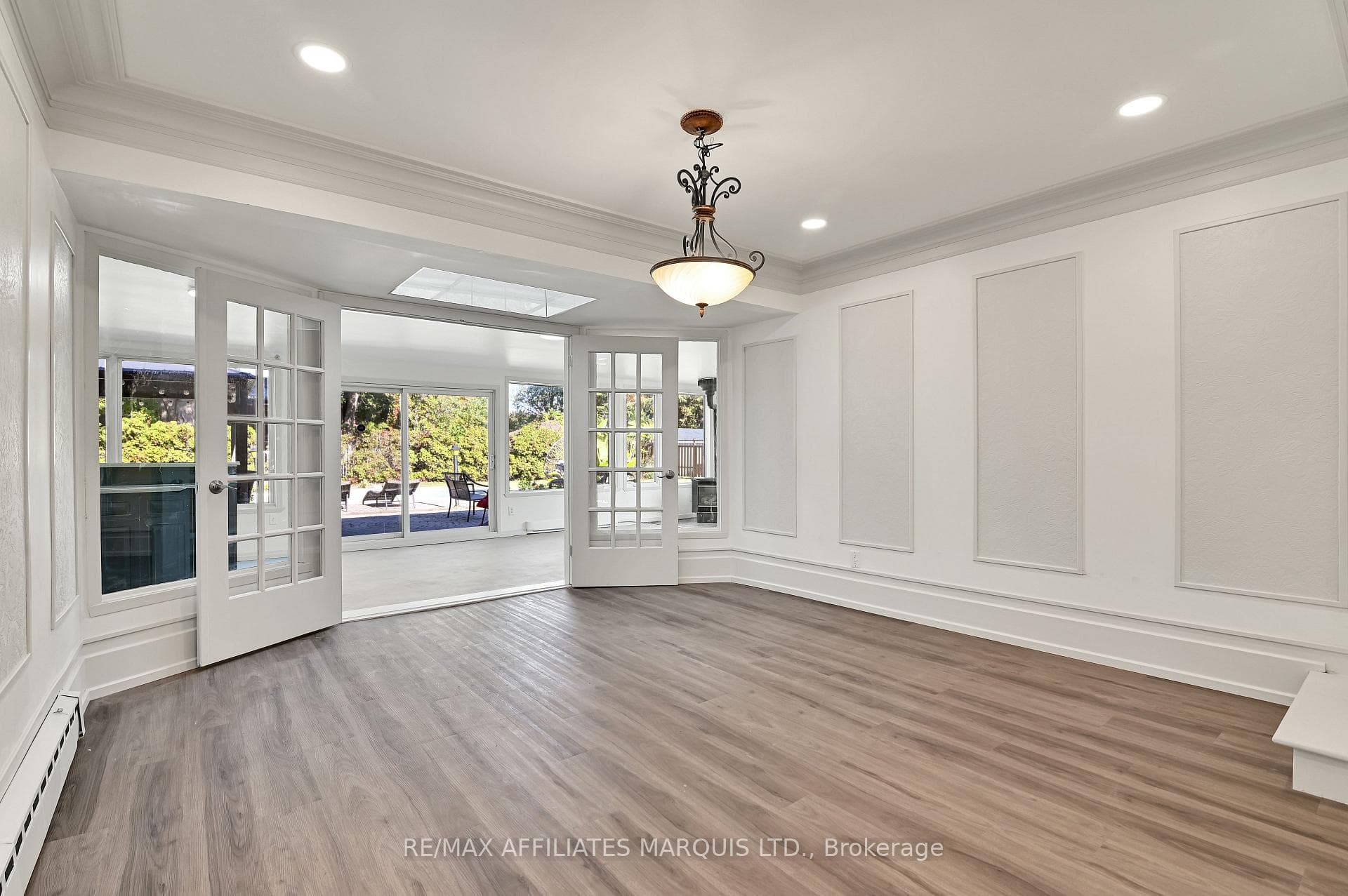 1603 Peter Street photo 13