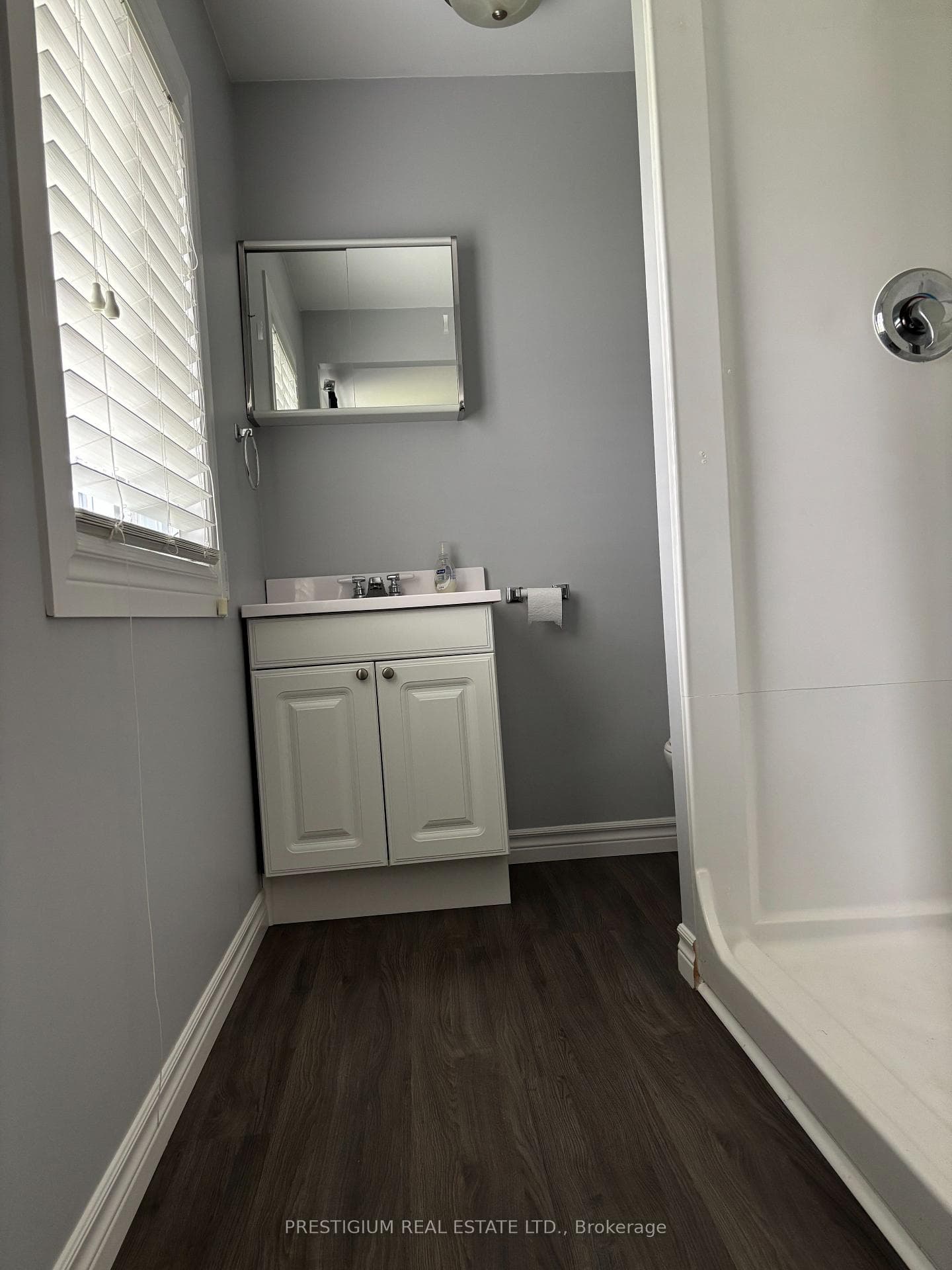 Ground - Bathroom