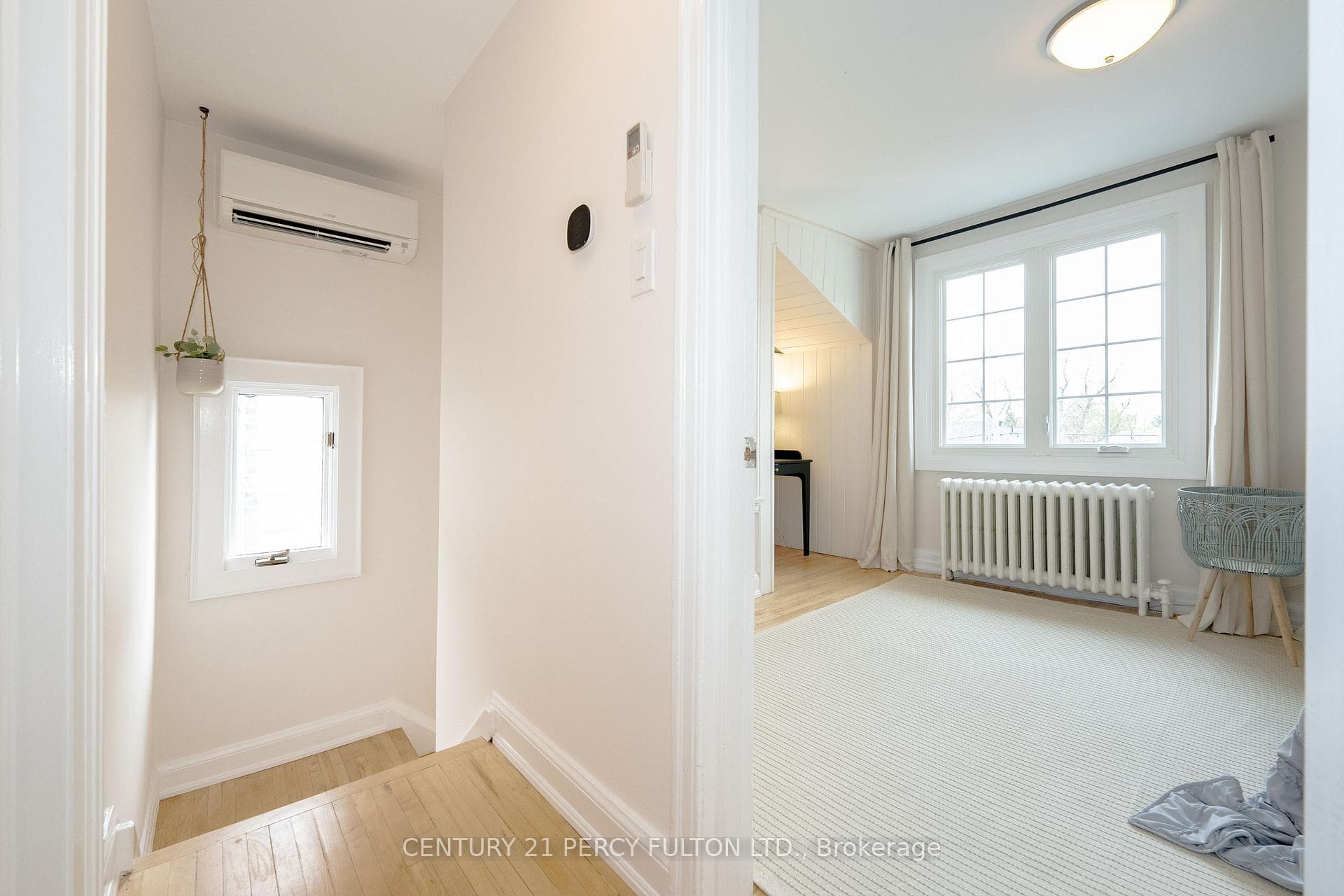 25 Thatcher Avenue photo 34