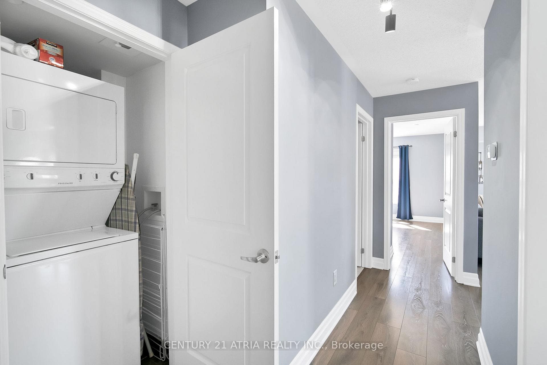 1005 Nadalin Heights Unit 310 photo 17