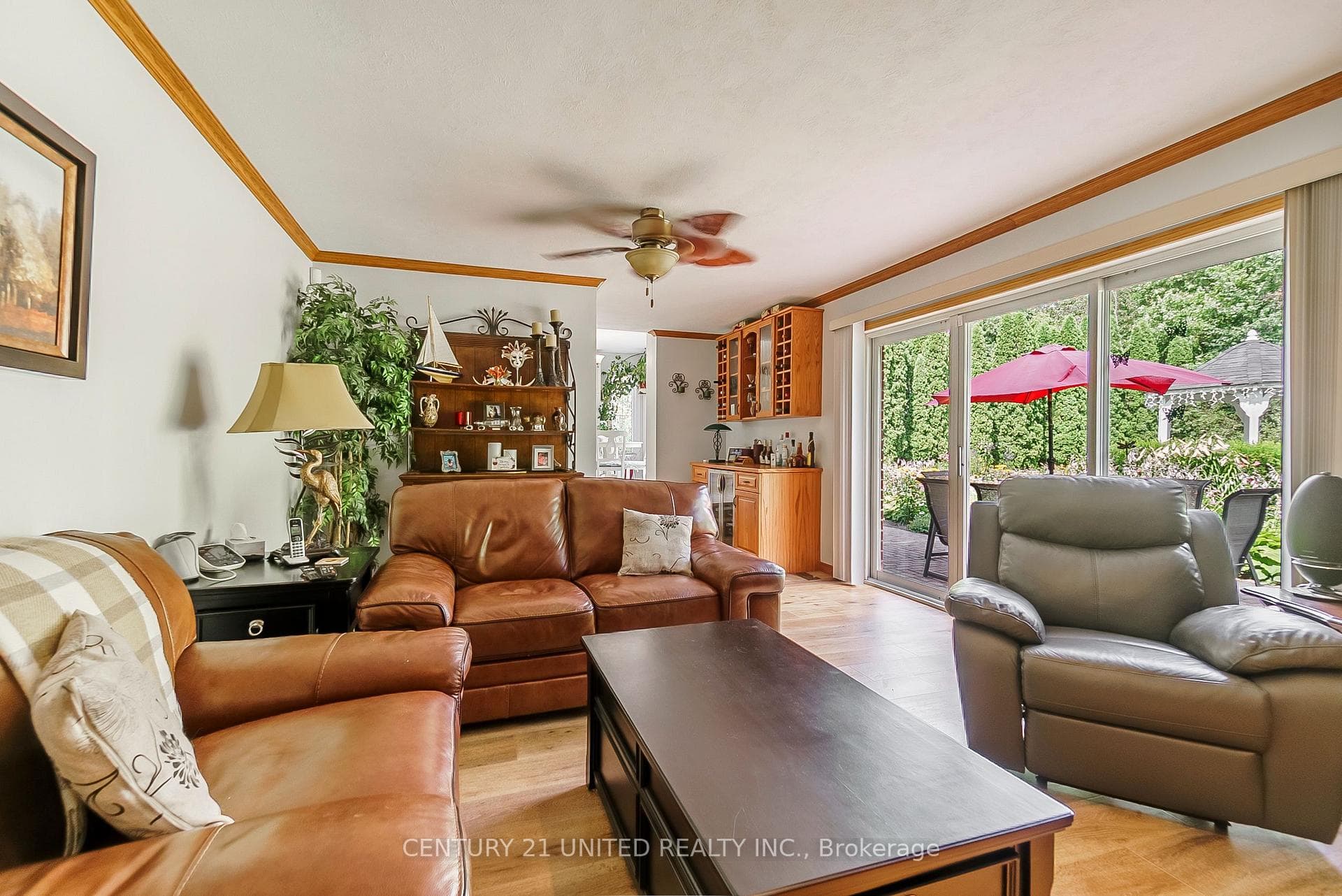 1656 Champlain Drive photo 19