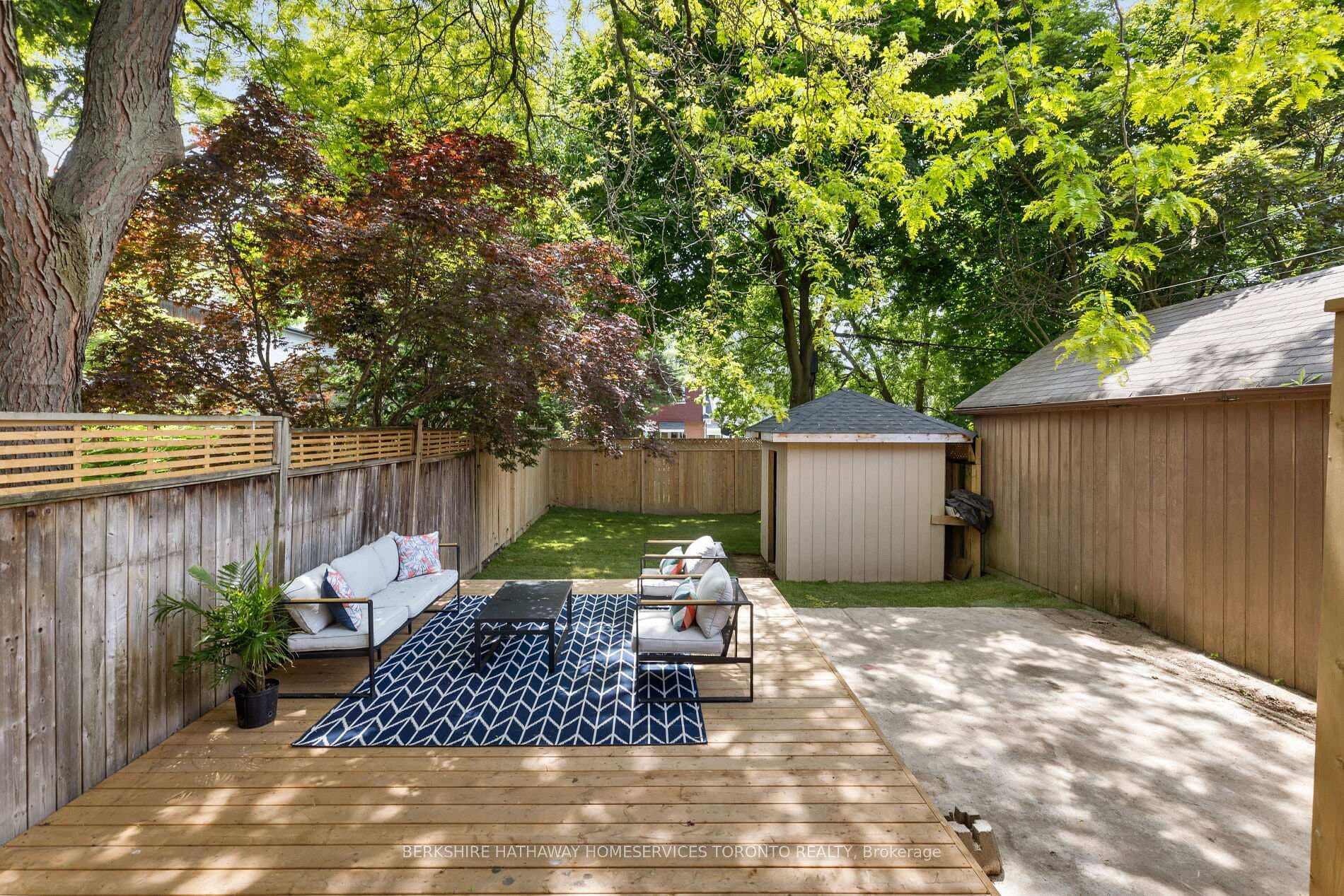 261 Briar Hill Avenue photo 35