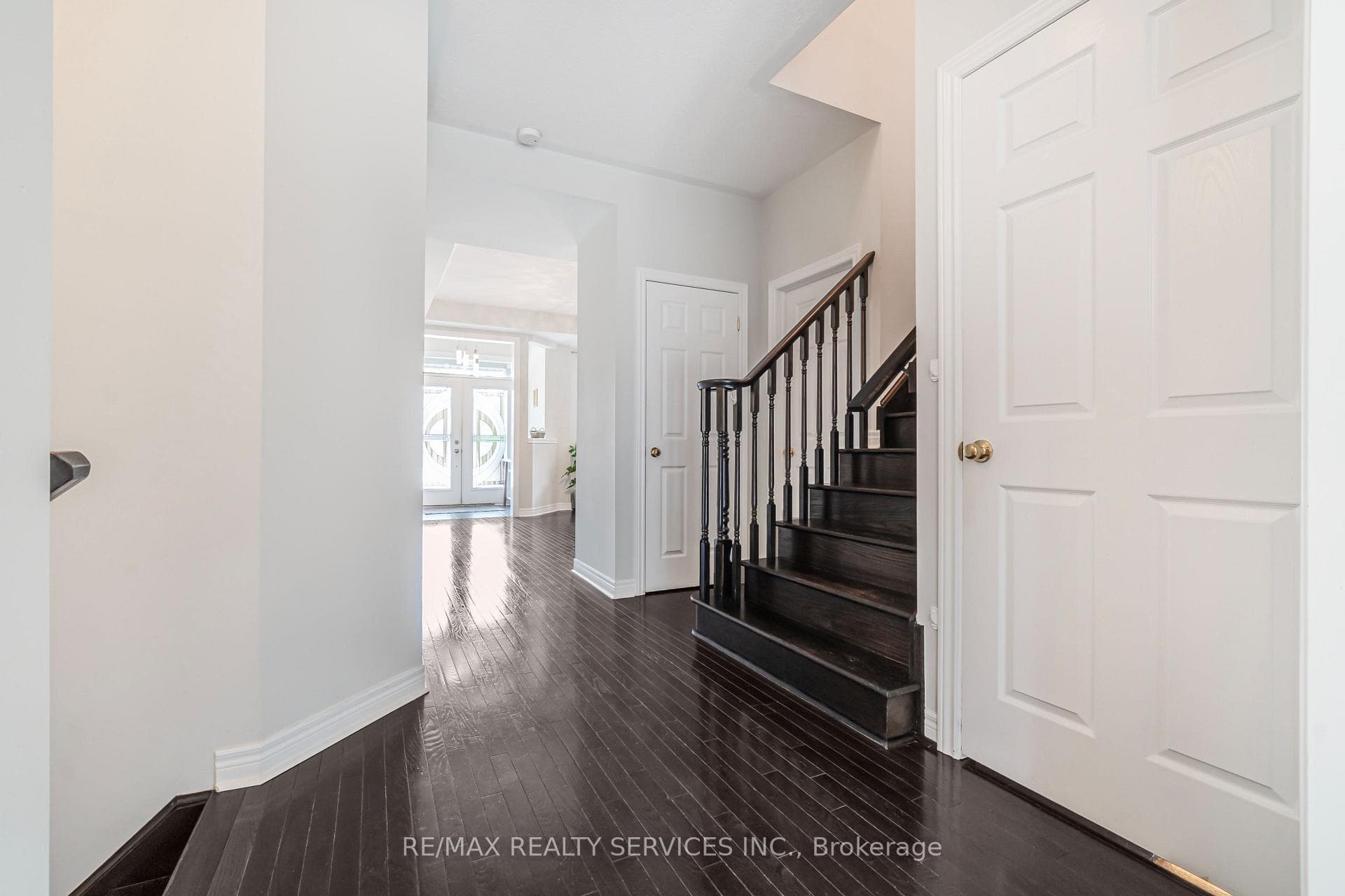 406 Cedar Hedge Road photo 5