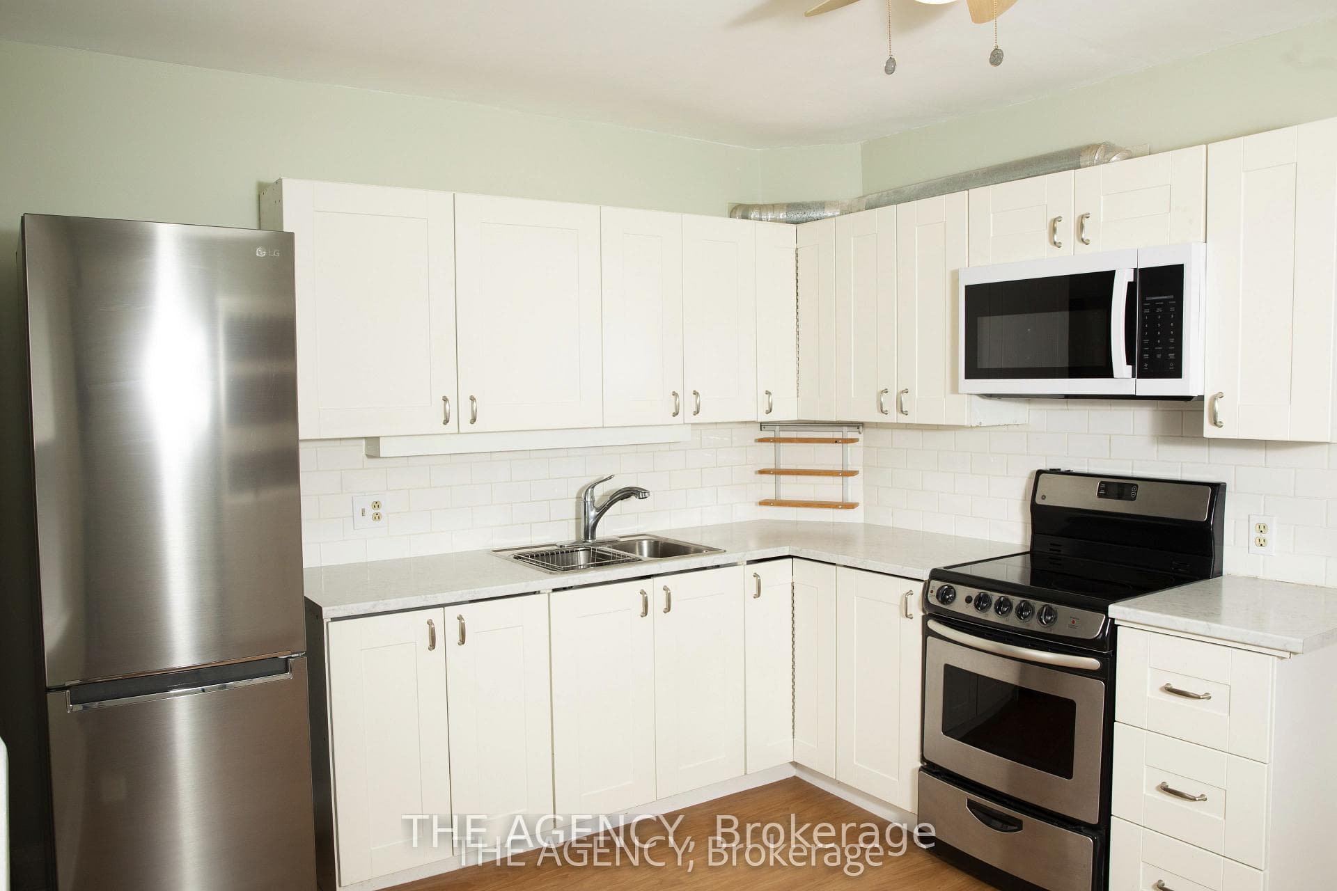 30 Falwyn Avenue photo 19