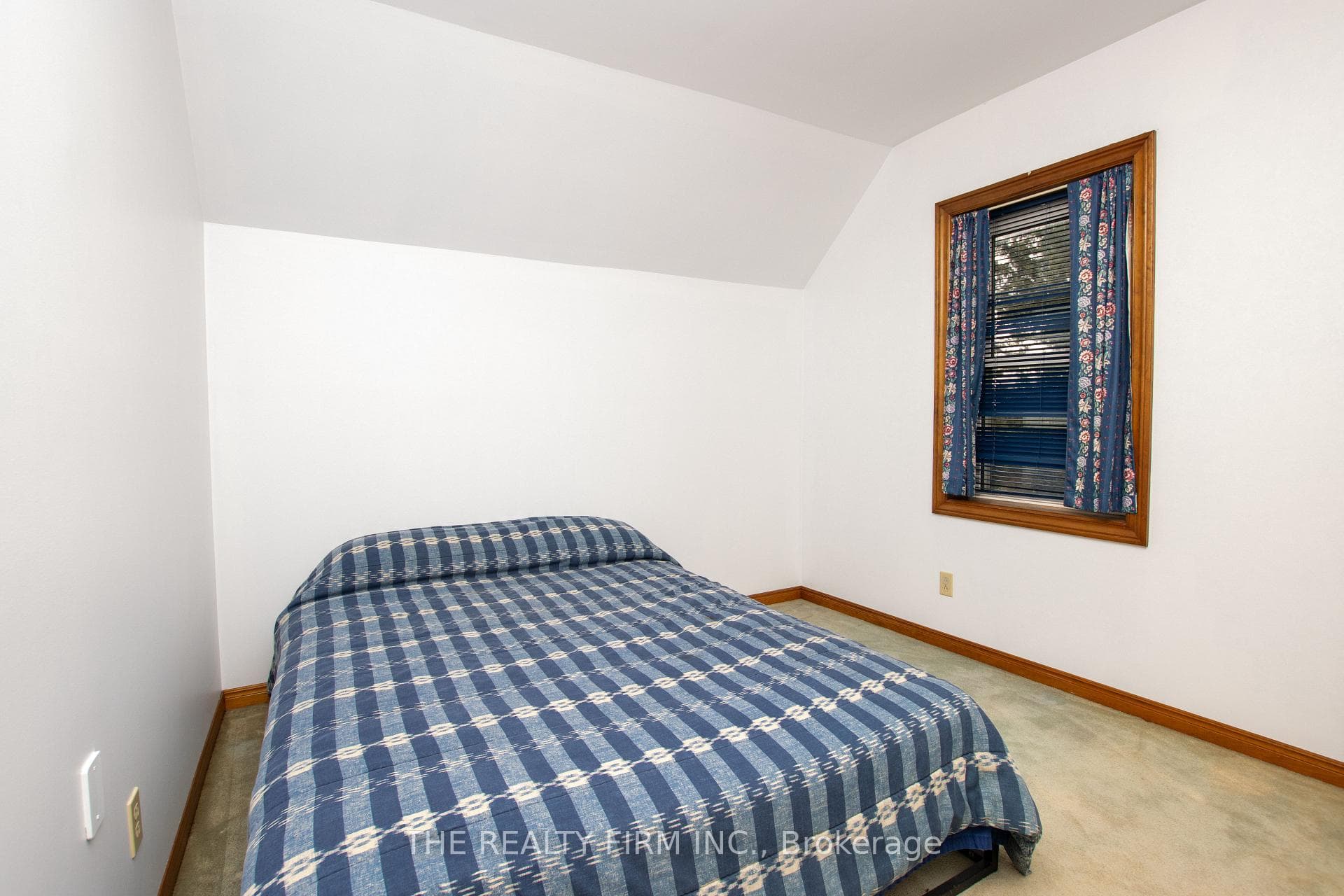 38904 Londesboro Road photo 27