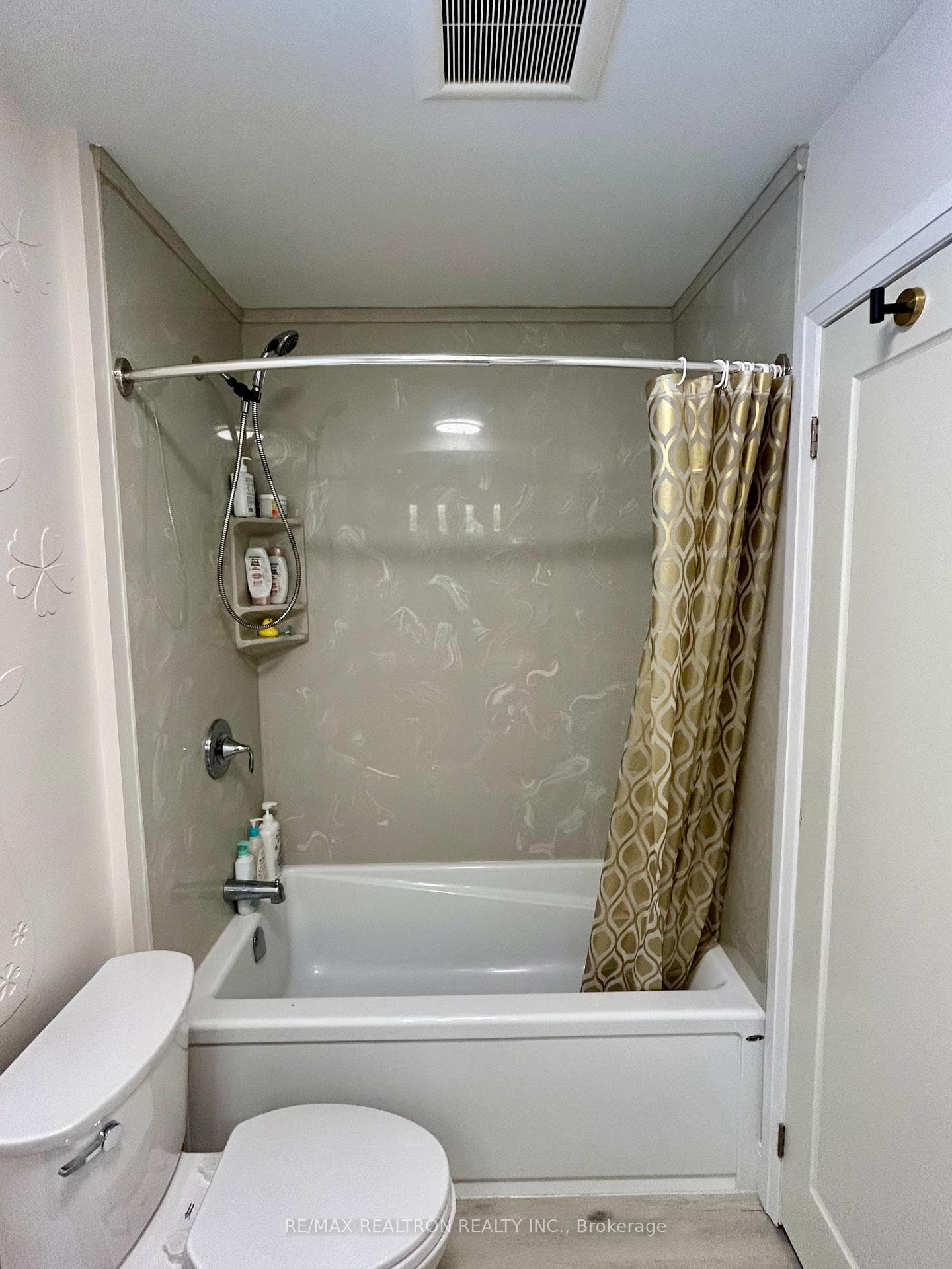 62 Hillcrest Drive photo 16