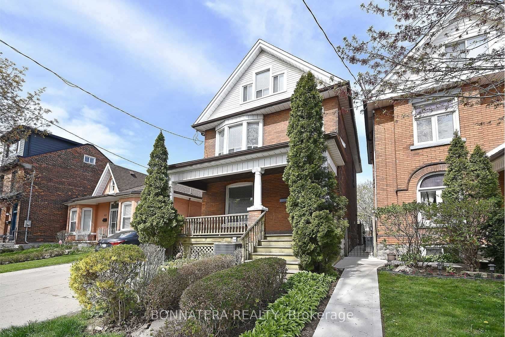 47 Emerald Street Unit (Main) photo 1