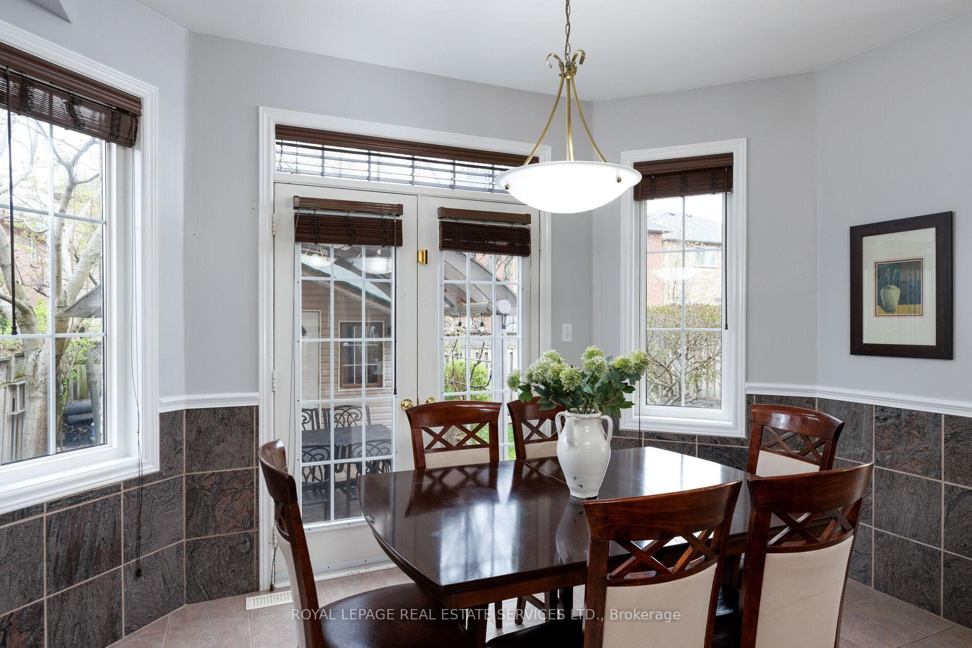 2252 Foxfield Road photo 16