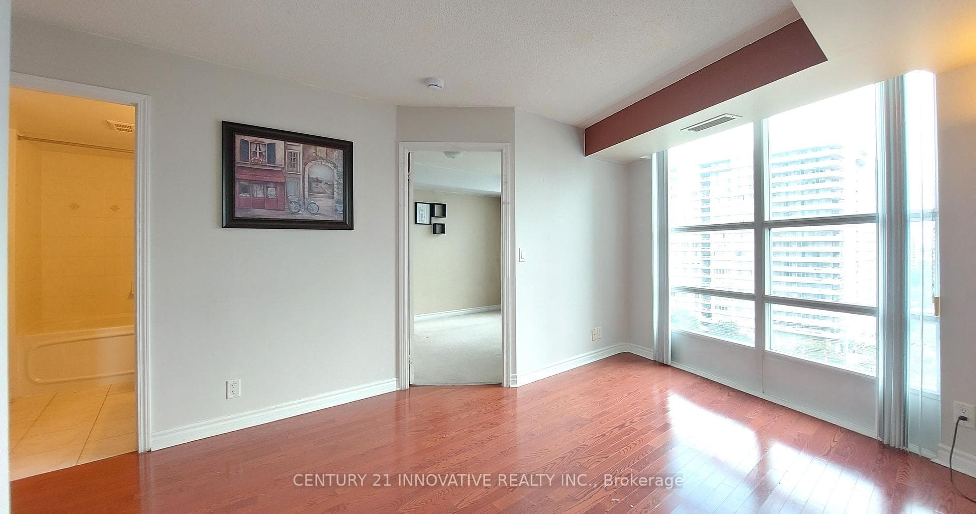 33 Elm Drive Unit 1012 photo 4