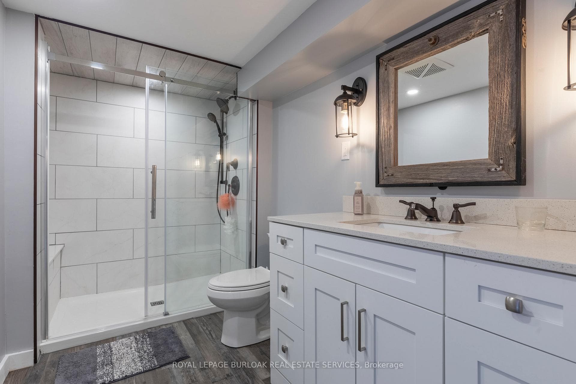 44 Sandalwood Avenue photo 28