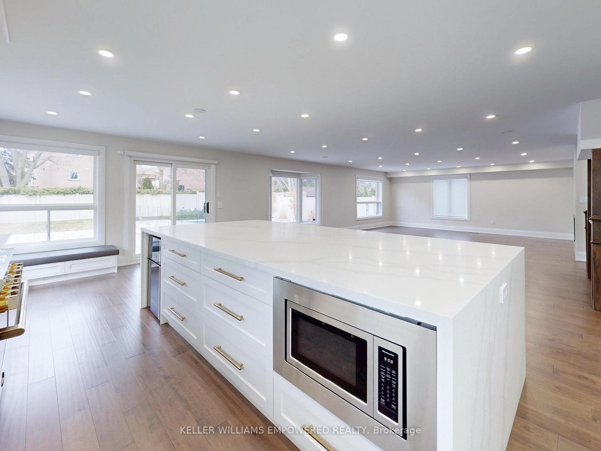 525 Binns Avenue photo 10