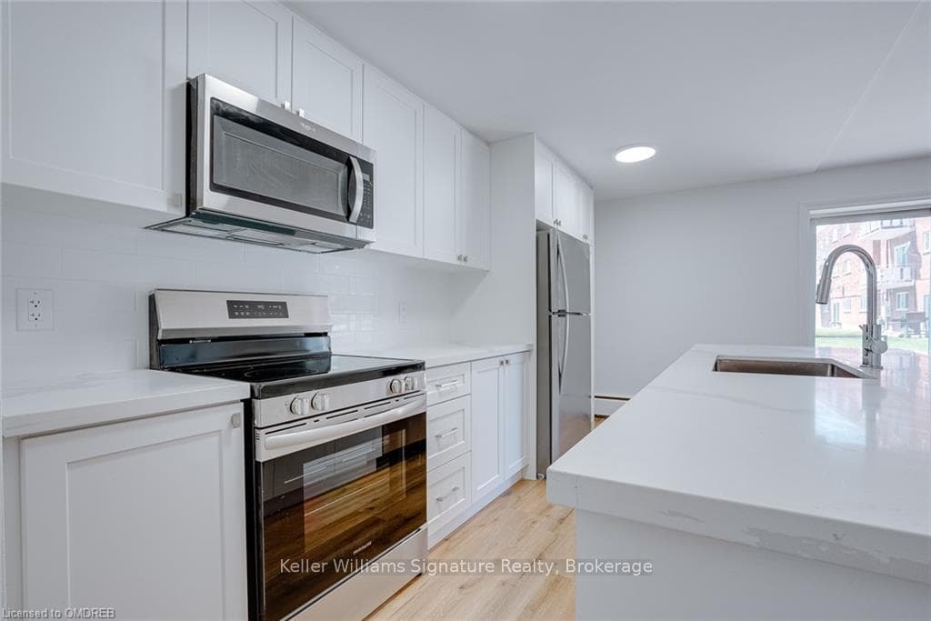 14 HOLLAND Street Unit 6 photo 3