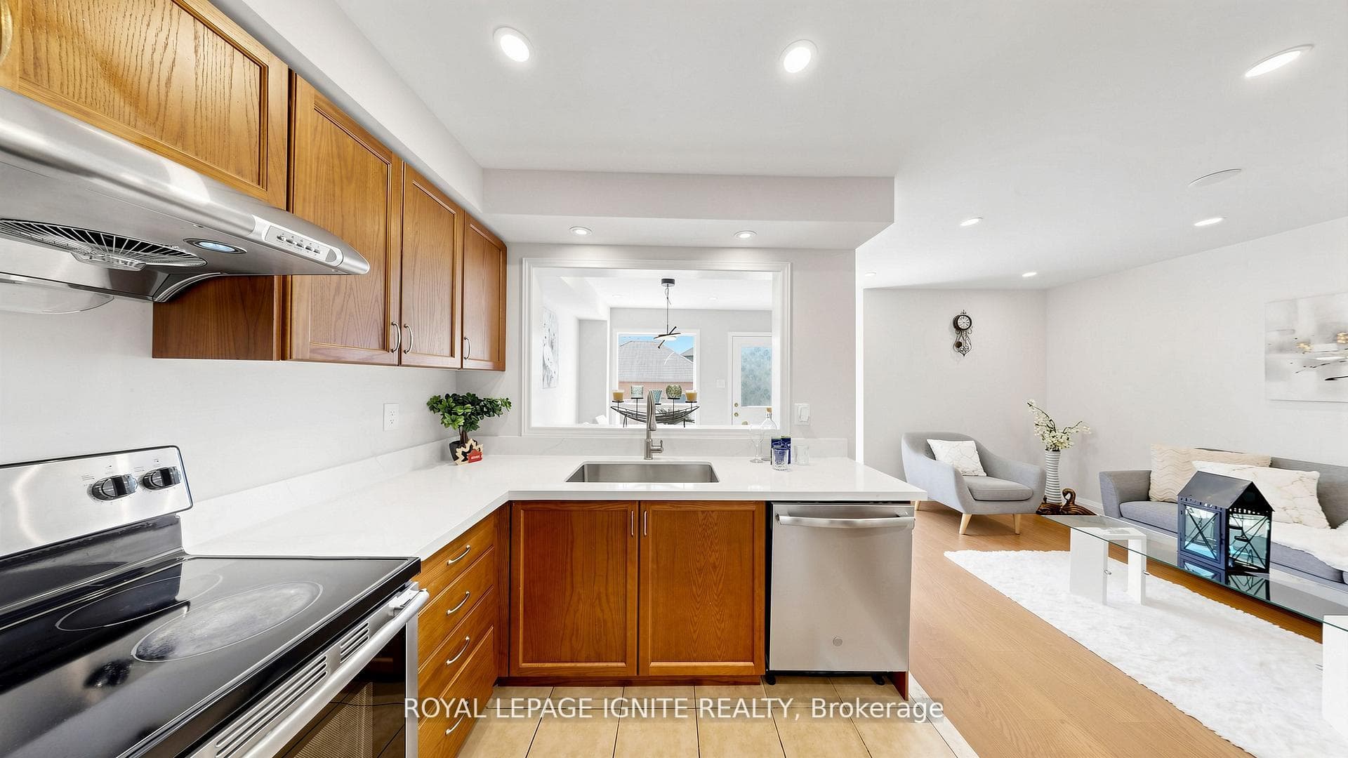 550 Hoover Park Drive photo 15