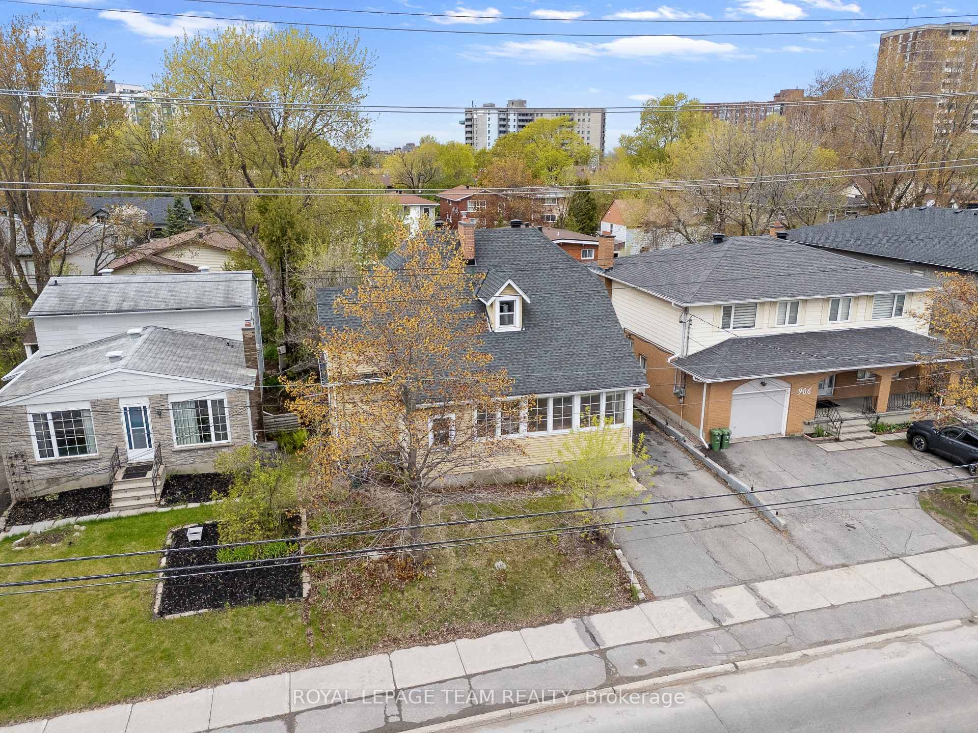 910 Pinecrest Road photo 3