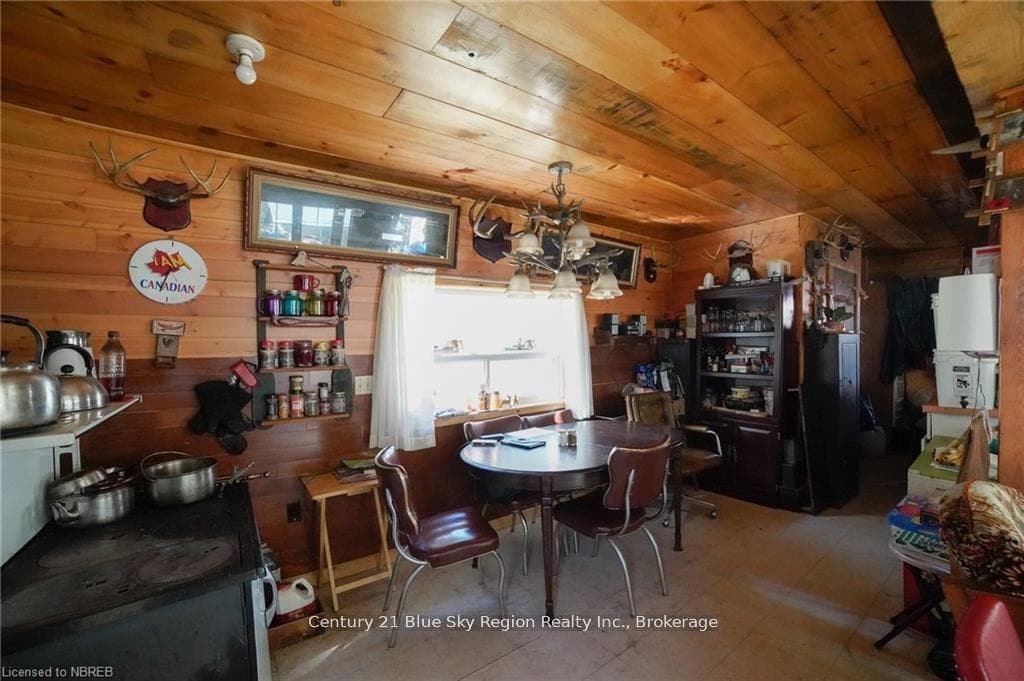 1772 LEIGHTON Road photo 10