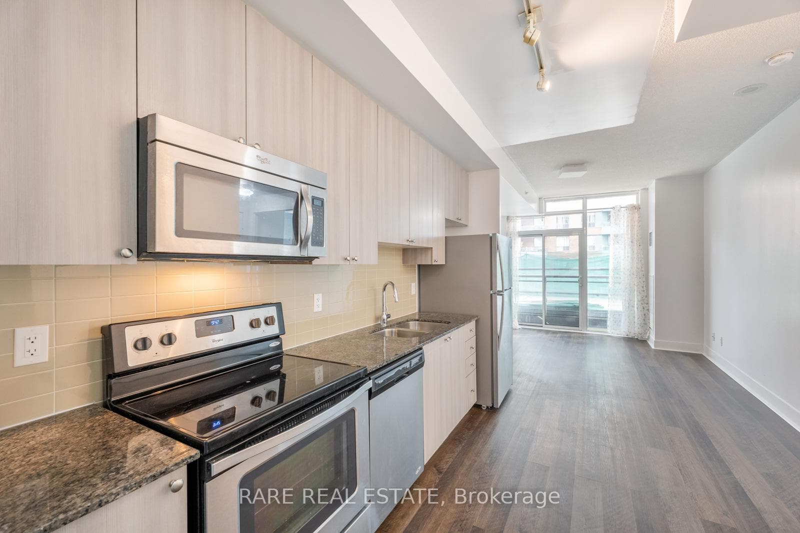 68 Merton Street Unit 208 photo 6