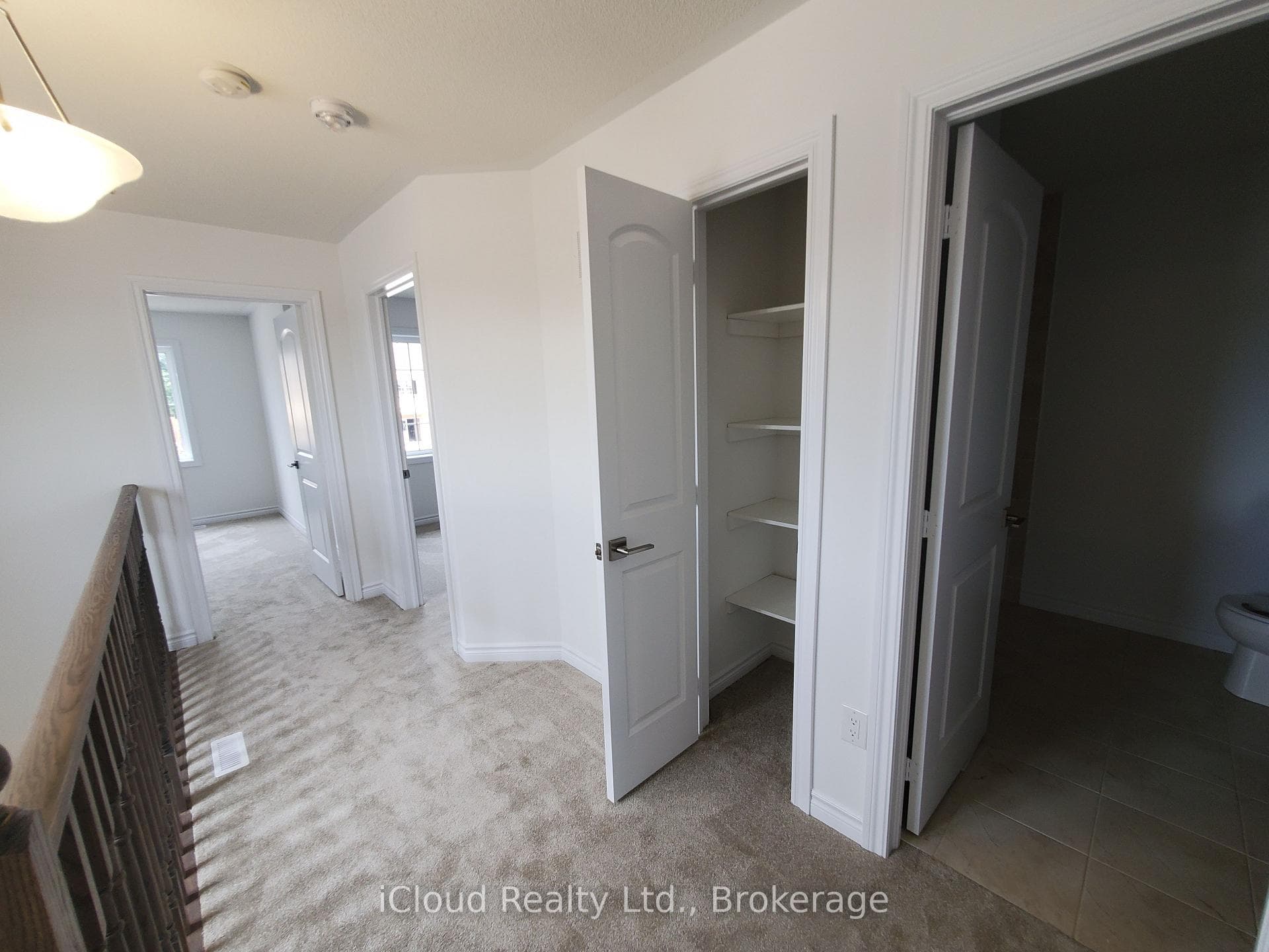 152 Werry Avenue photo 7
