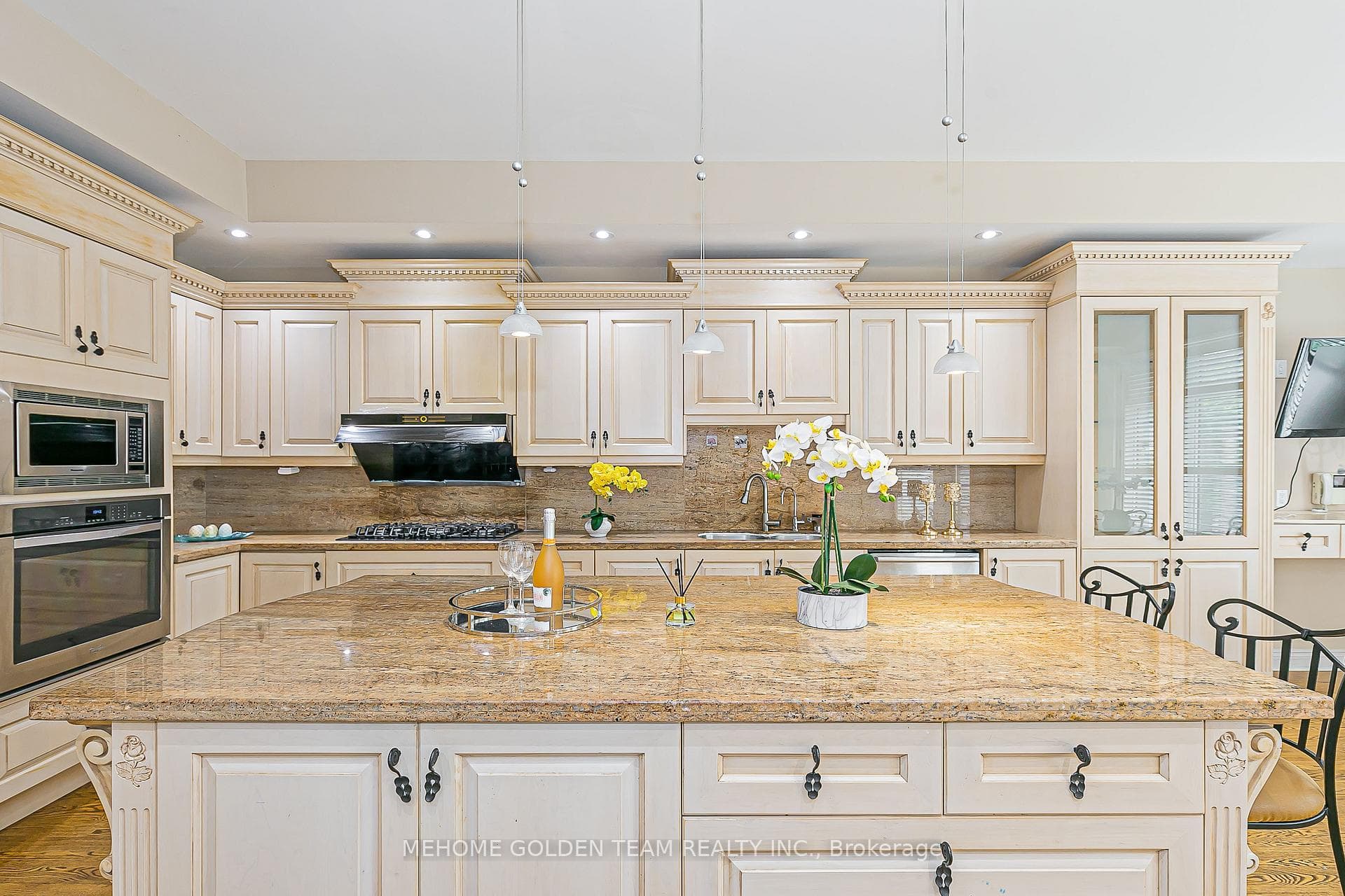 47 Cotswold Crescent photo 21