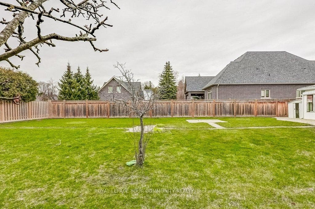 2 Windridge Drive photo 34