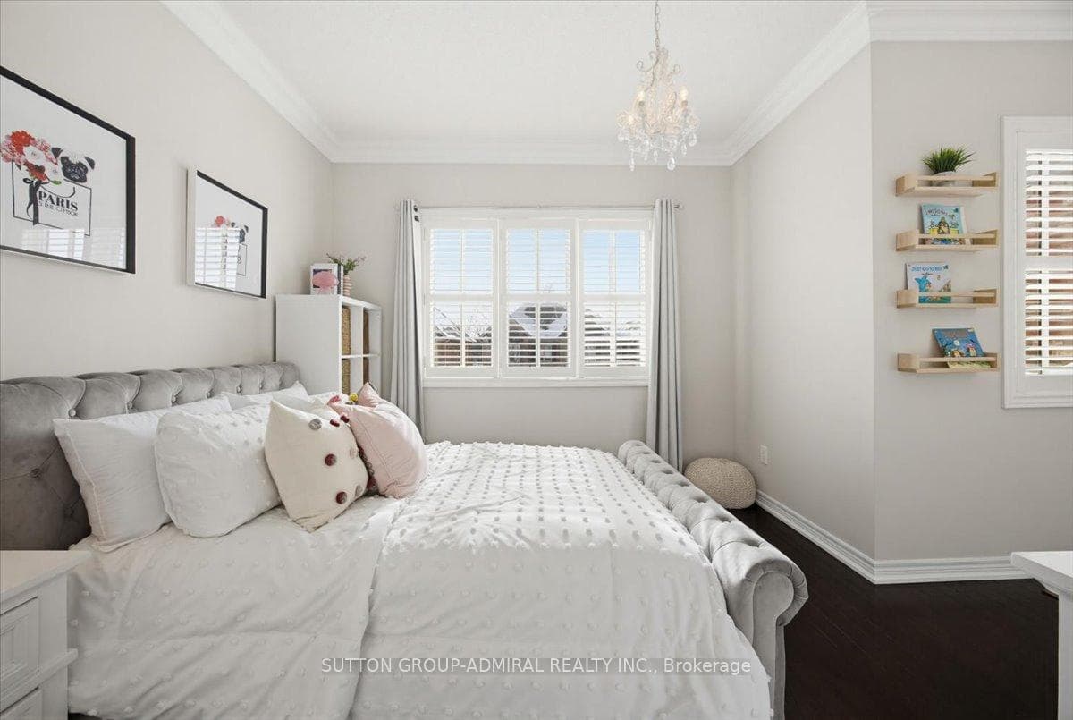 68 Southvale Drive photo 32