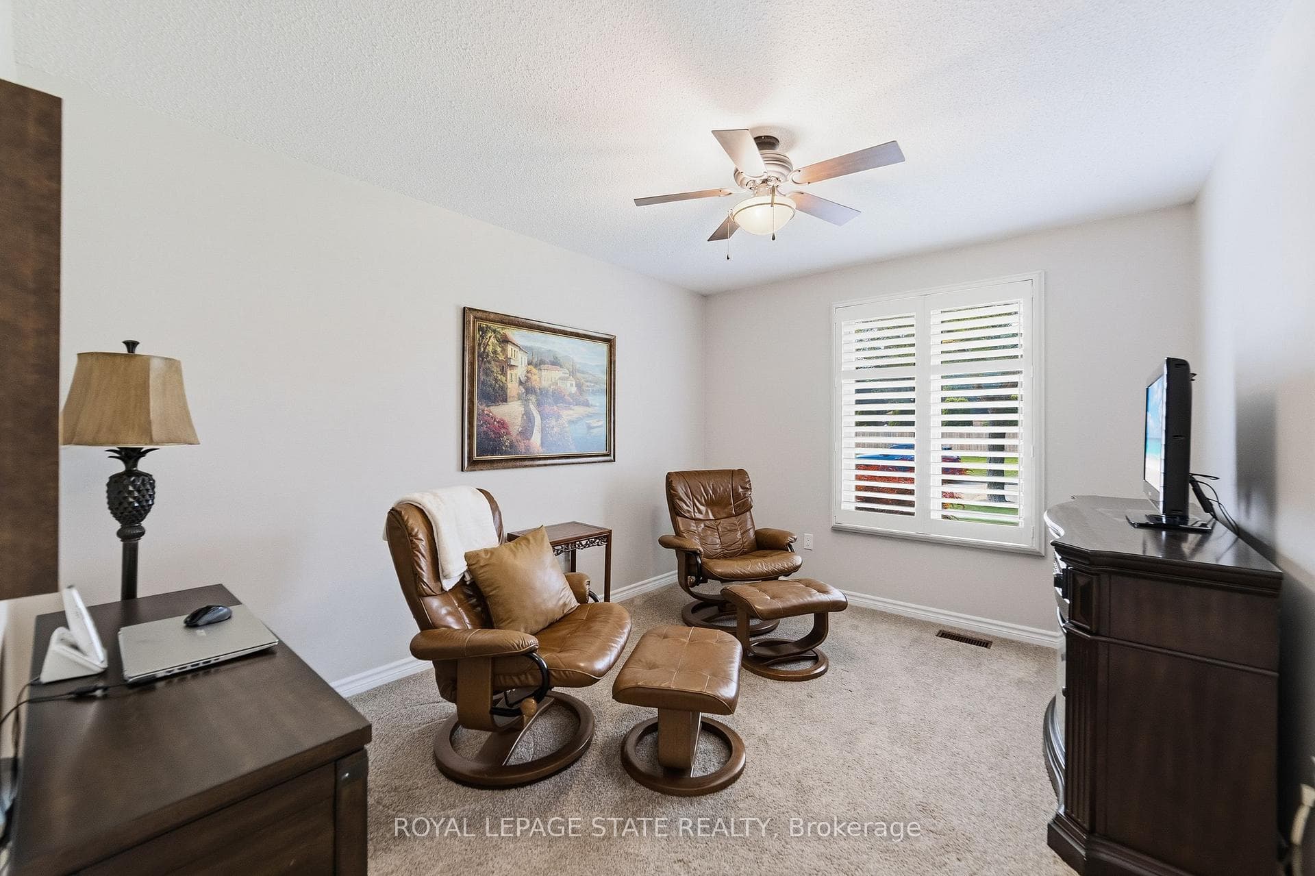 1 Banburry Crescent photo 21