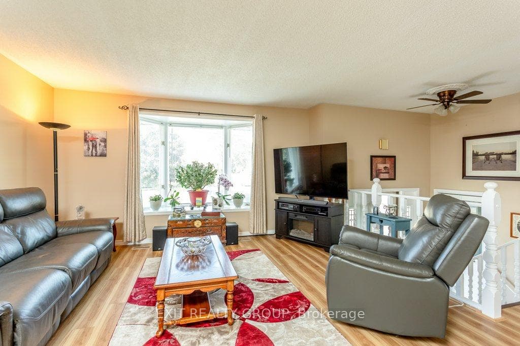 100 Leopold Street photo 5