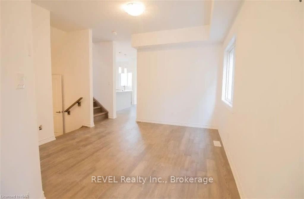 87 CAROLINE Street photo 12