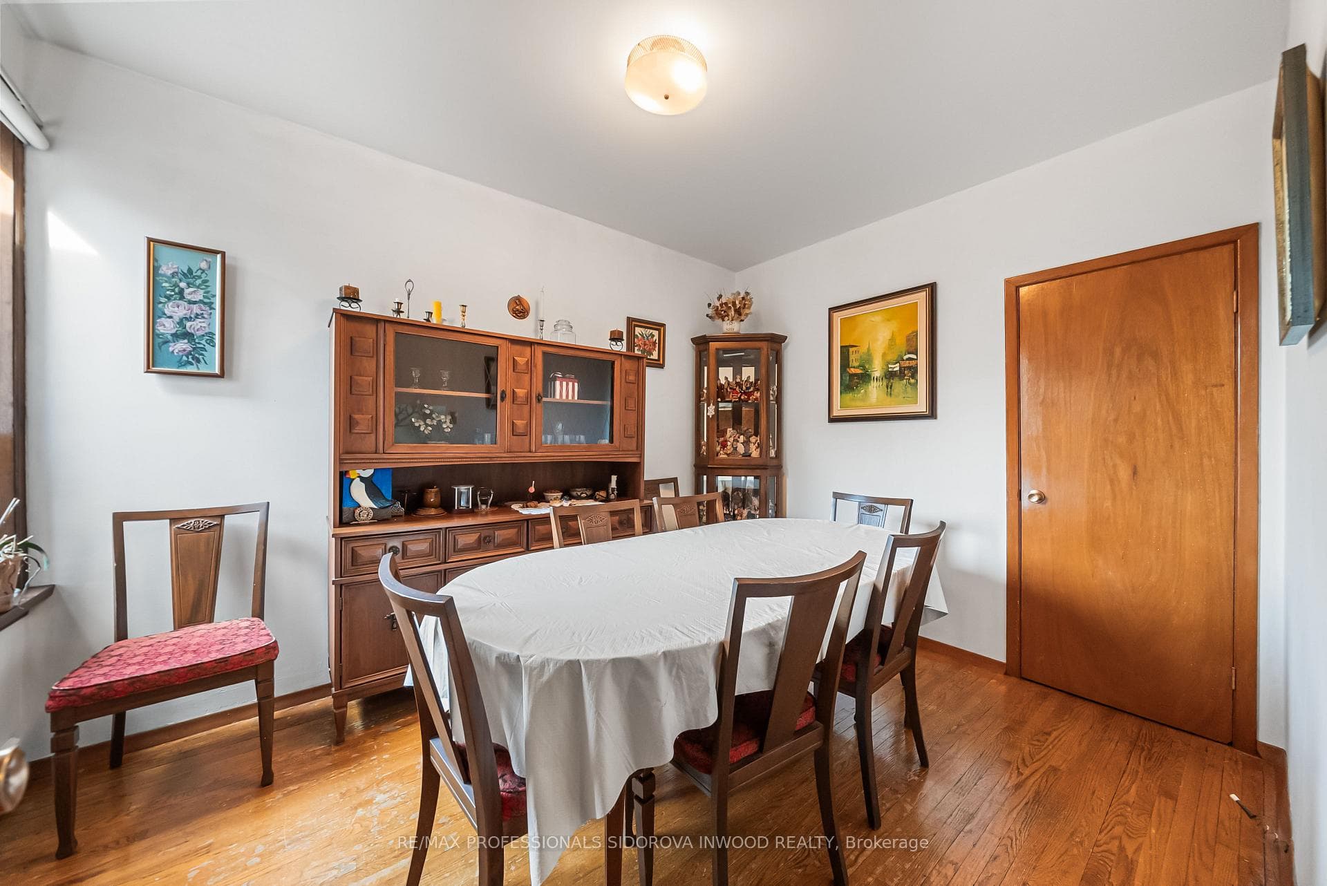 44 Golden Avenue photo 20