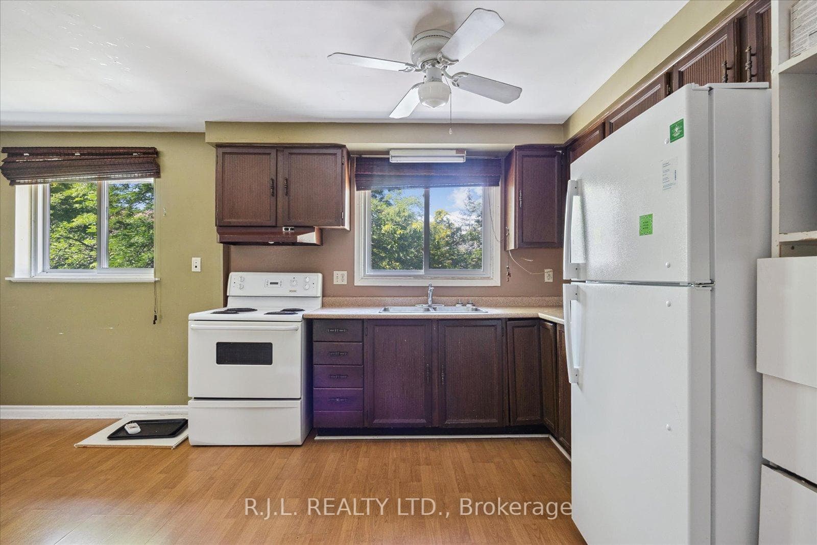 30 Champlain Crescent Unit 26 photo 9