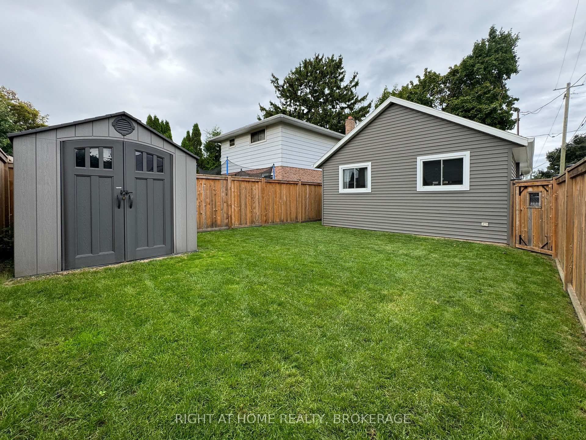 16 NORTHGLEN Avenue photo 31