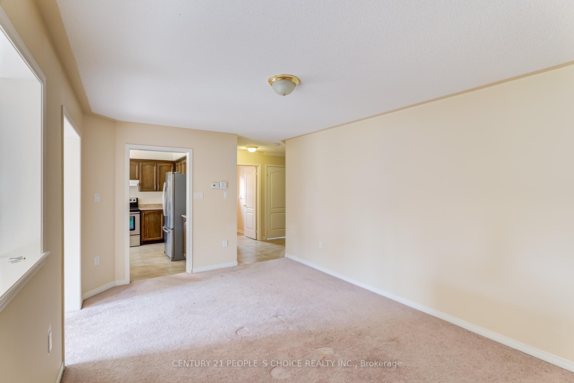 95 Richardson Crescent photo 30