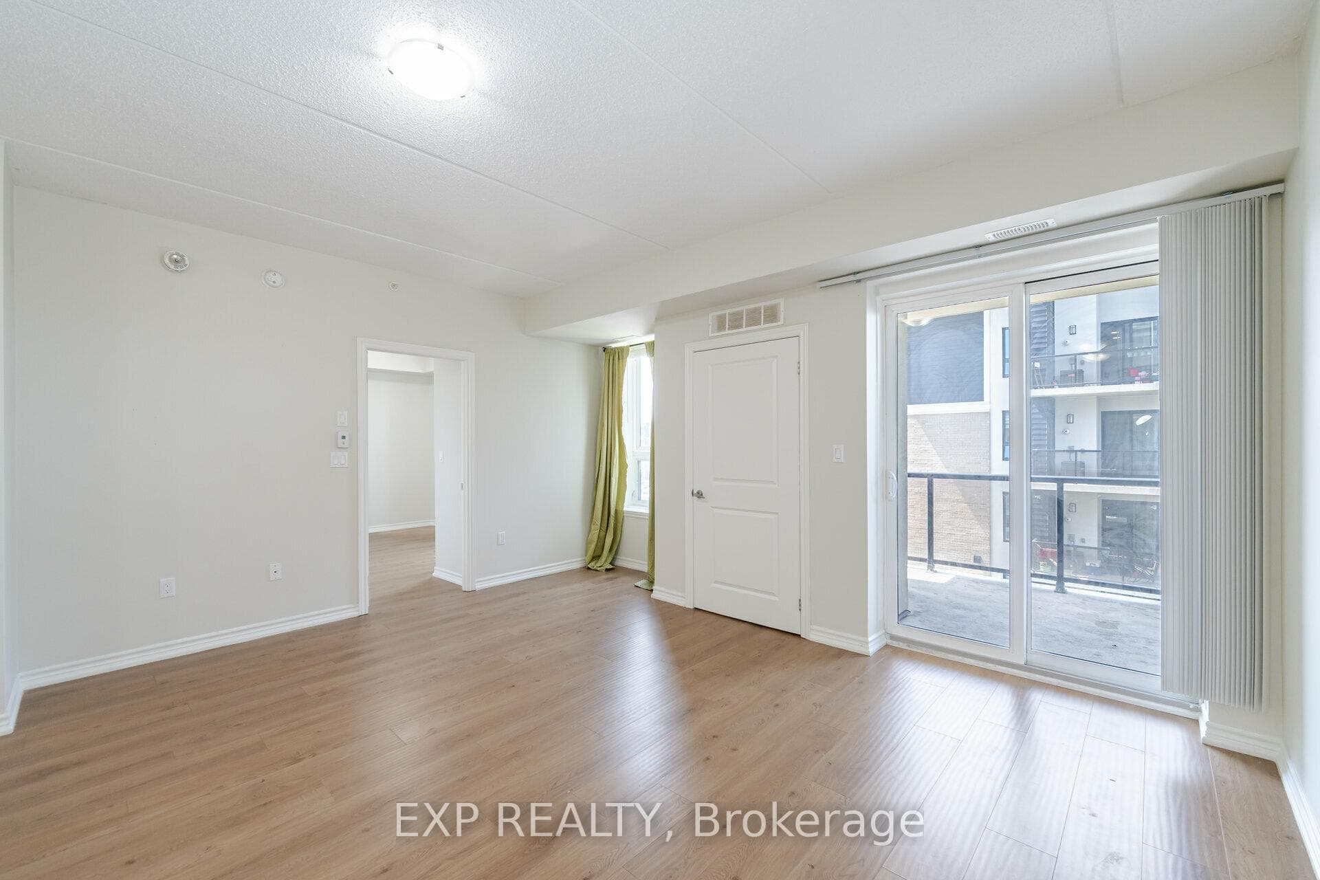 640 Sauve Street Unit 402 photo 9