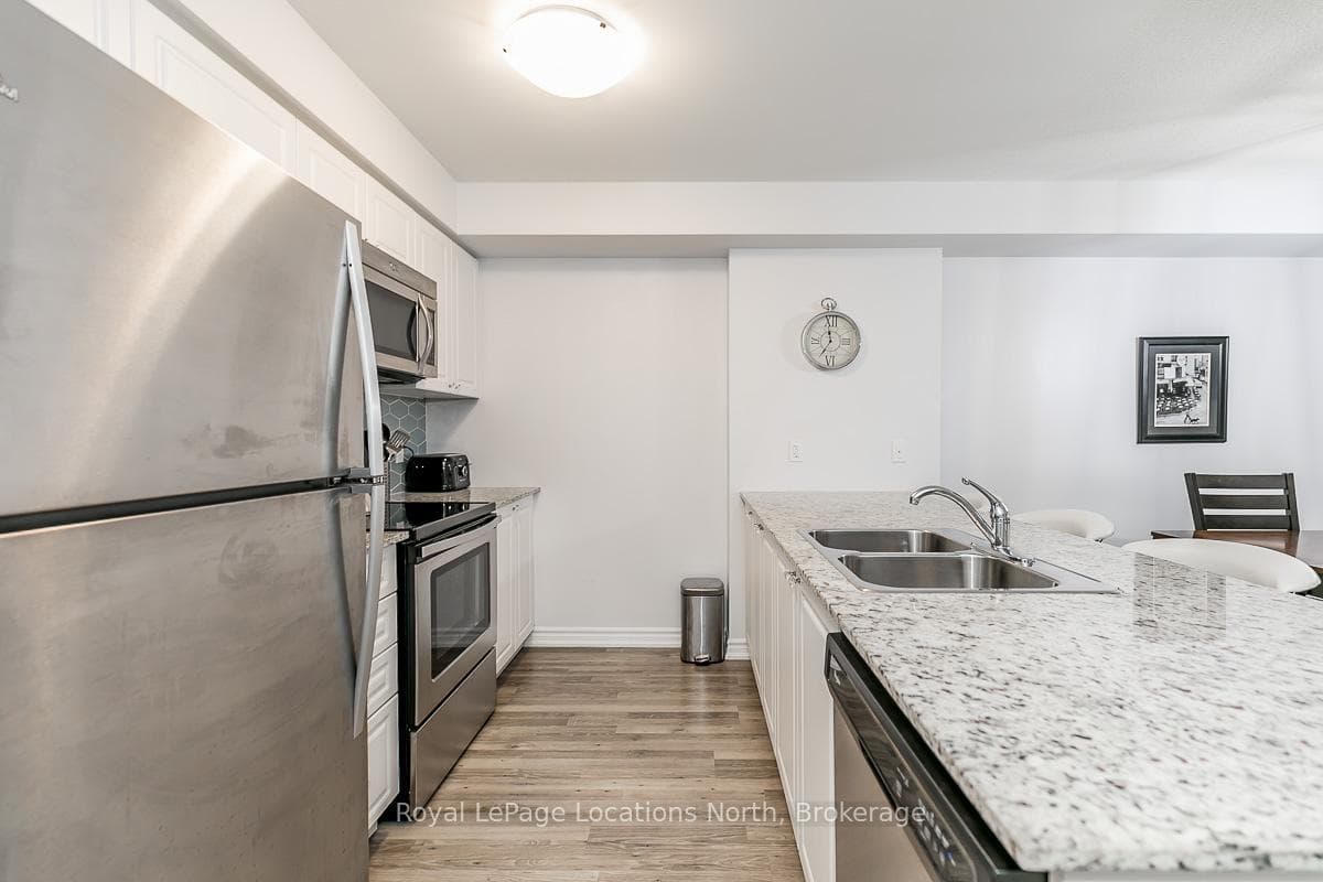 4 Anchorage Crescent Unit 205 photo 7