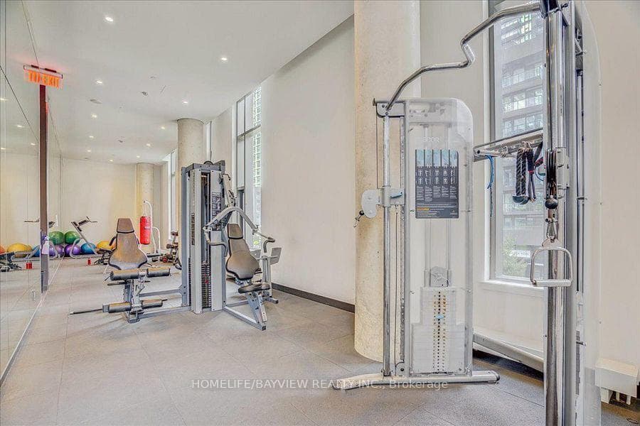 170 Fort York Boulevard Unit 1406 photo 10