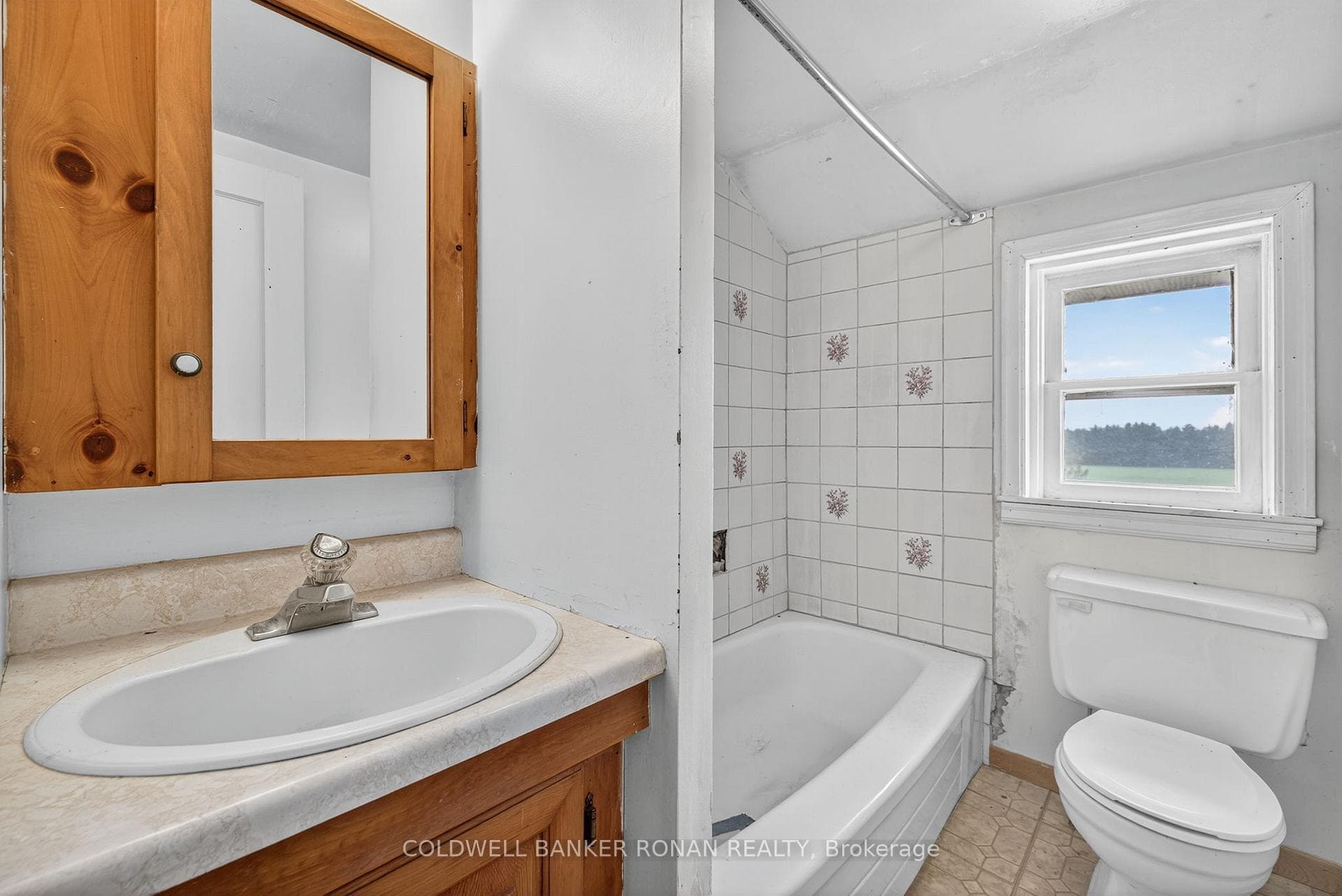 2577 Adjala-Tecumseth Townline photo 29