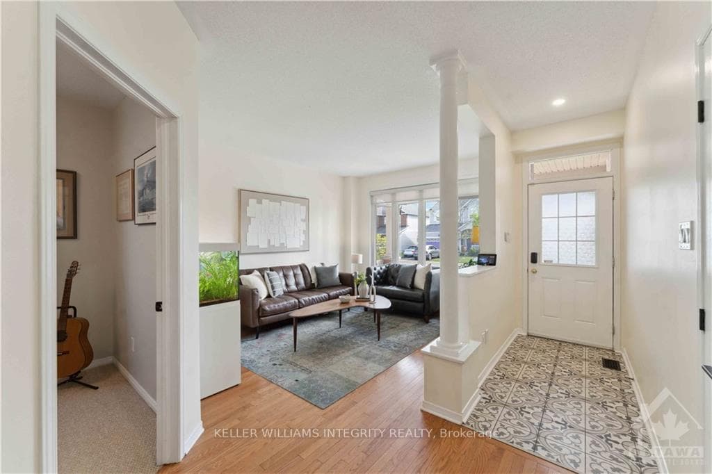 222 ALLGROVE Way photo 9