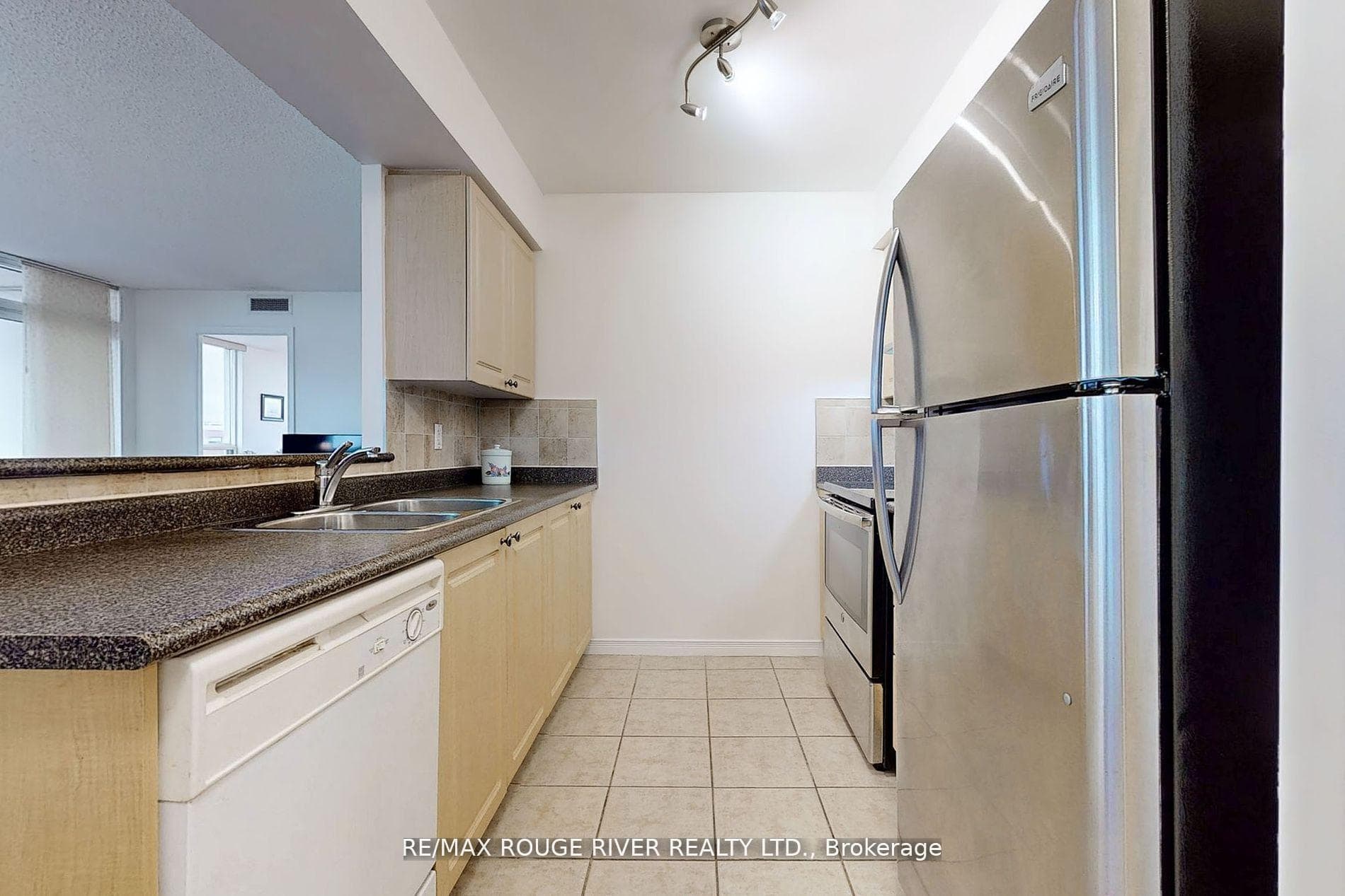 1200 The Esplanade N/A Unit 717 photo 12