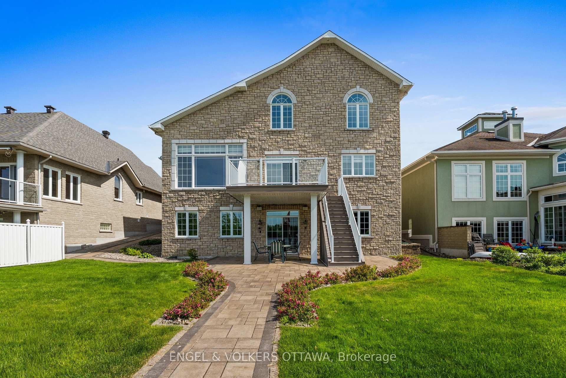 6373 Radisson Way photo 43