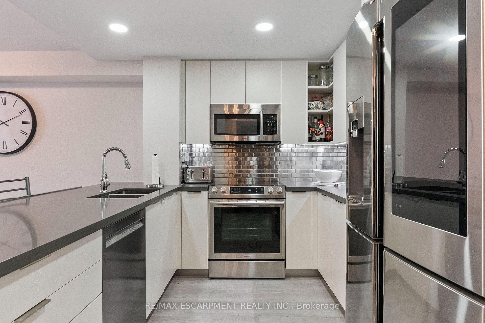 1155 Bough Beeches Boulevard Unit 406 photo 4