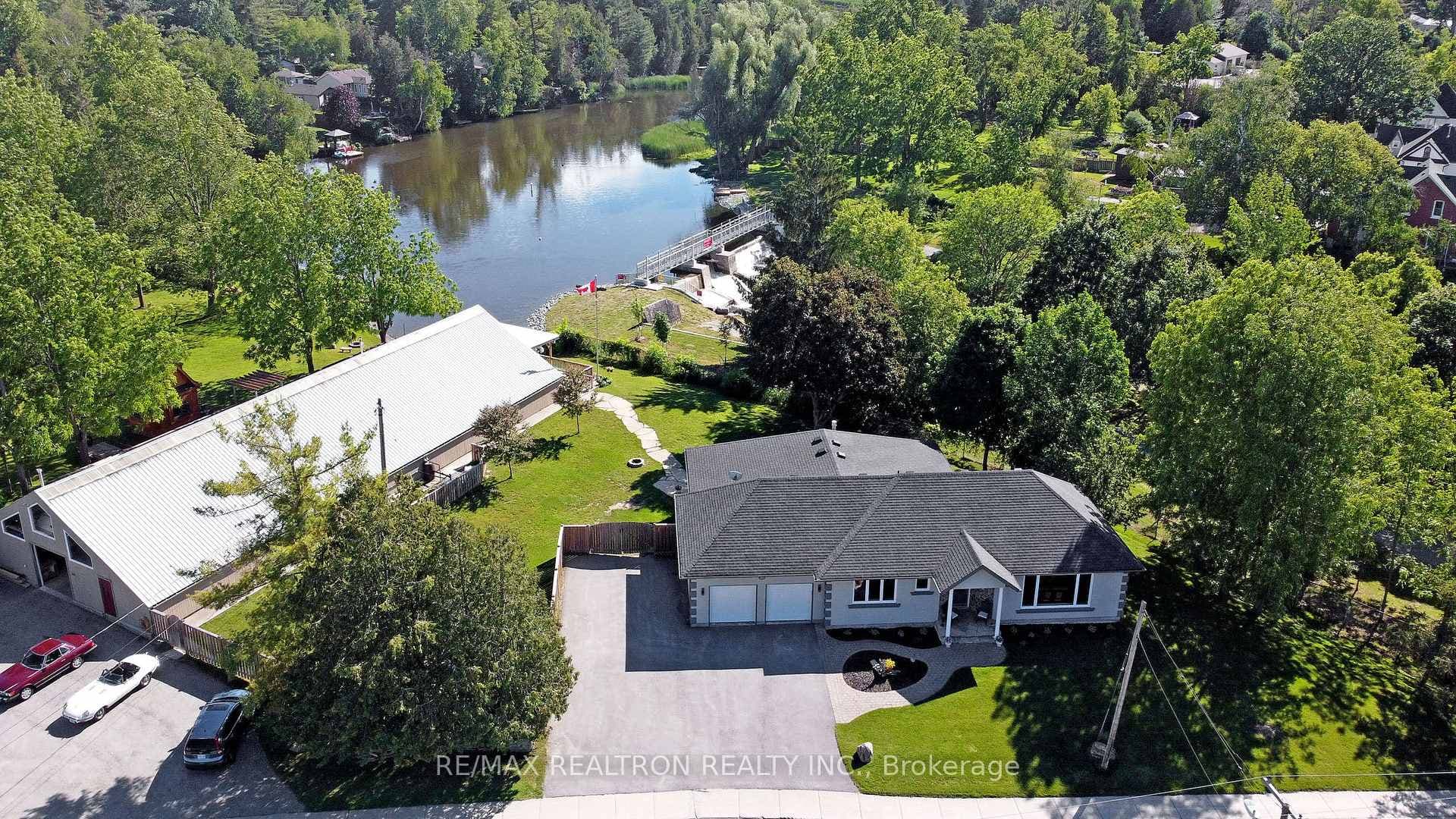 203 Pefferlaw Road photo 1