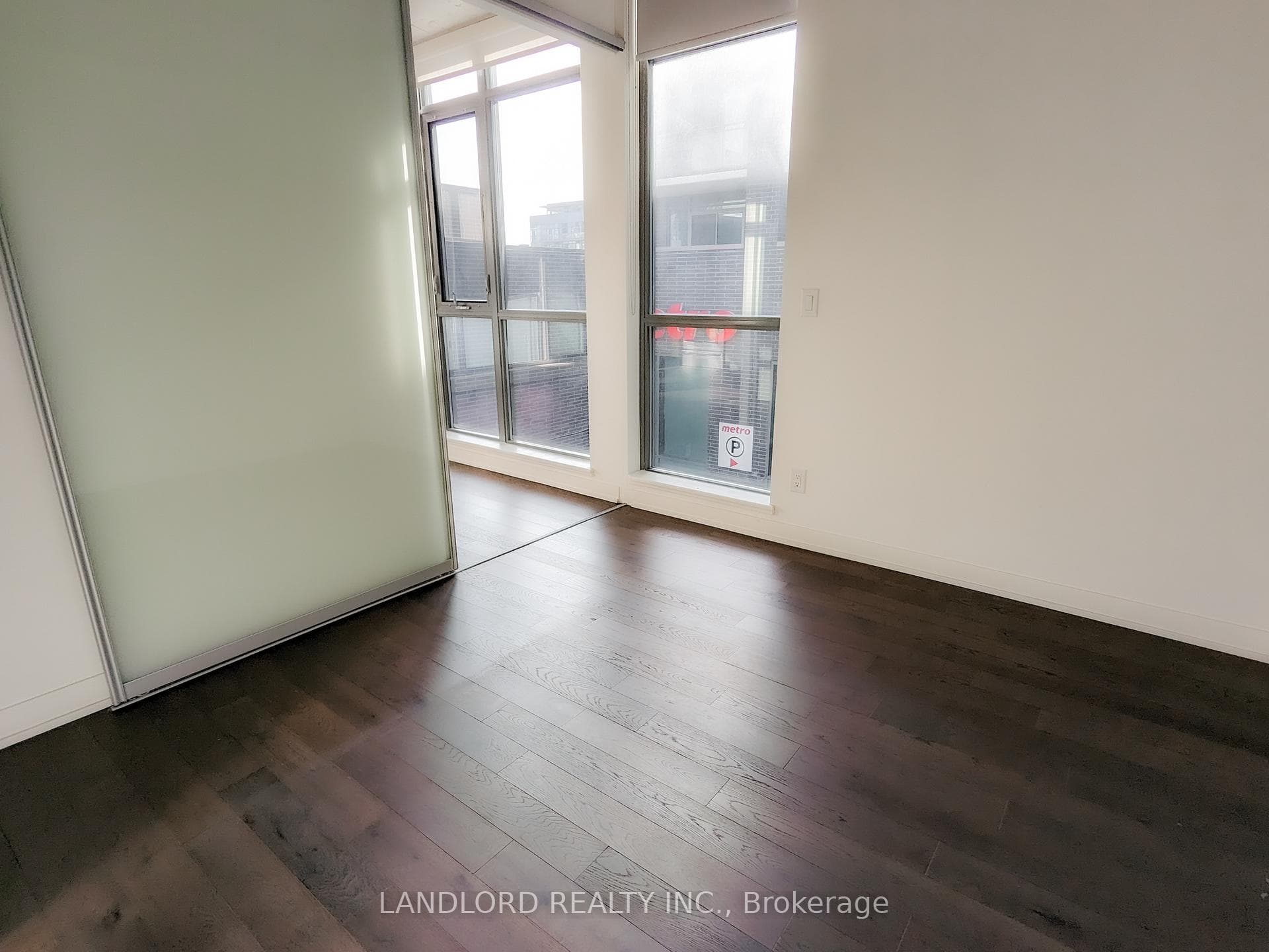 8 Gladstone Avenue Unit 314 photo 9