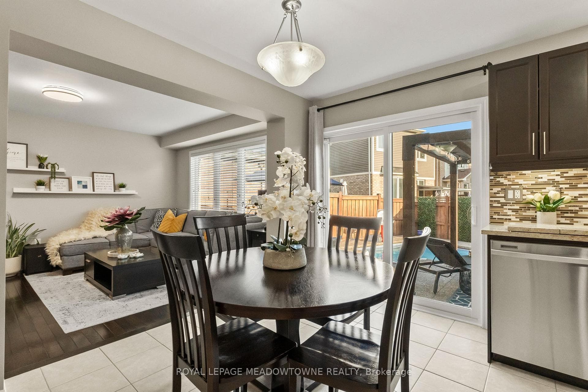 871 Cahoun Terrace photo 16