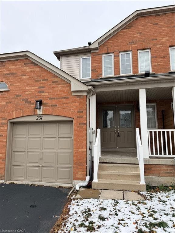 231 Sherwood Road photo 2